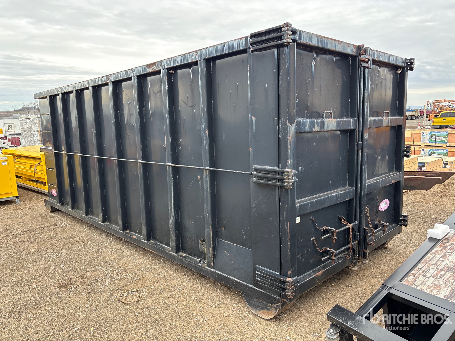 General Appearance with Bild, Ecke hinten links