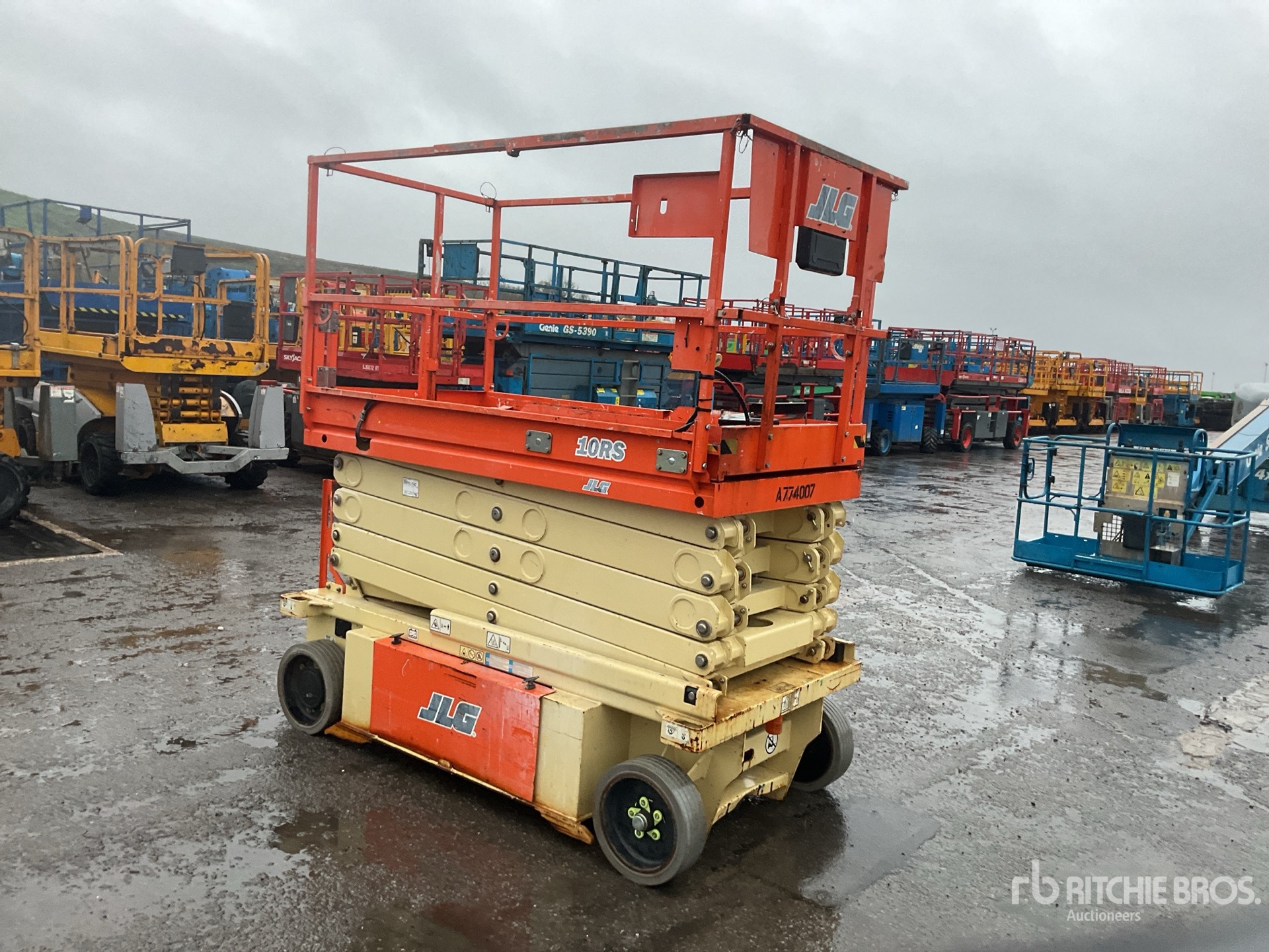 General Appearance with Picture, Right Front Corner