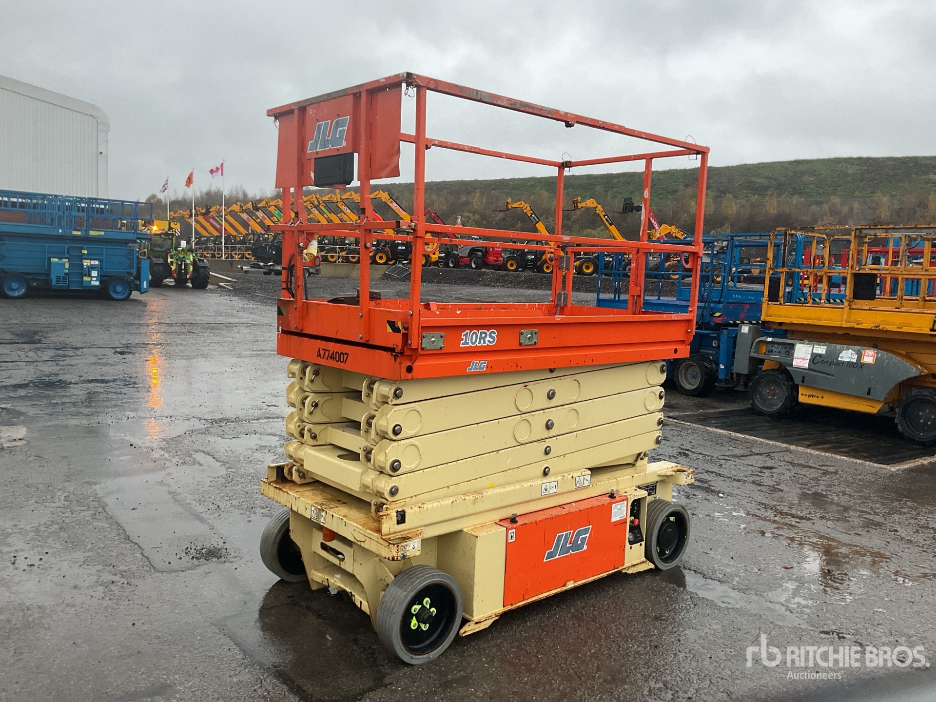 General Appearance with Picture, Left Front Corner