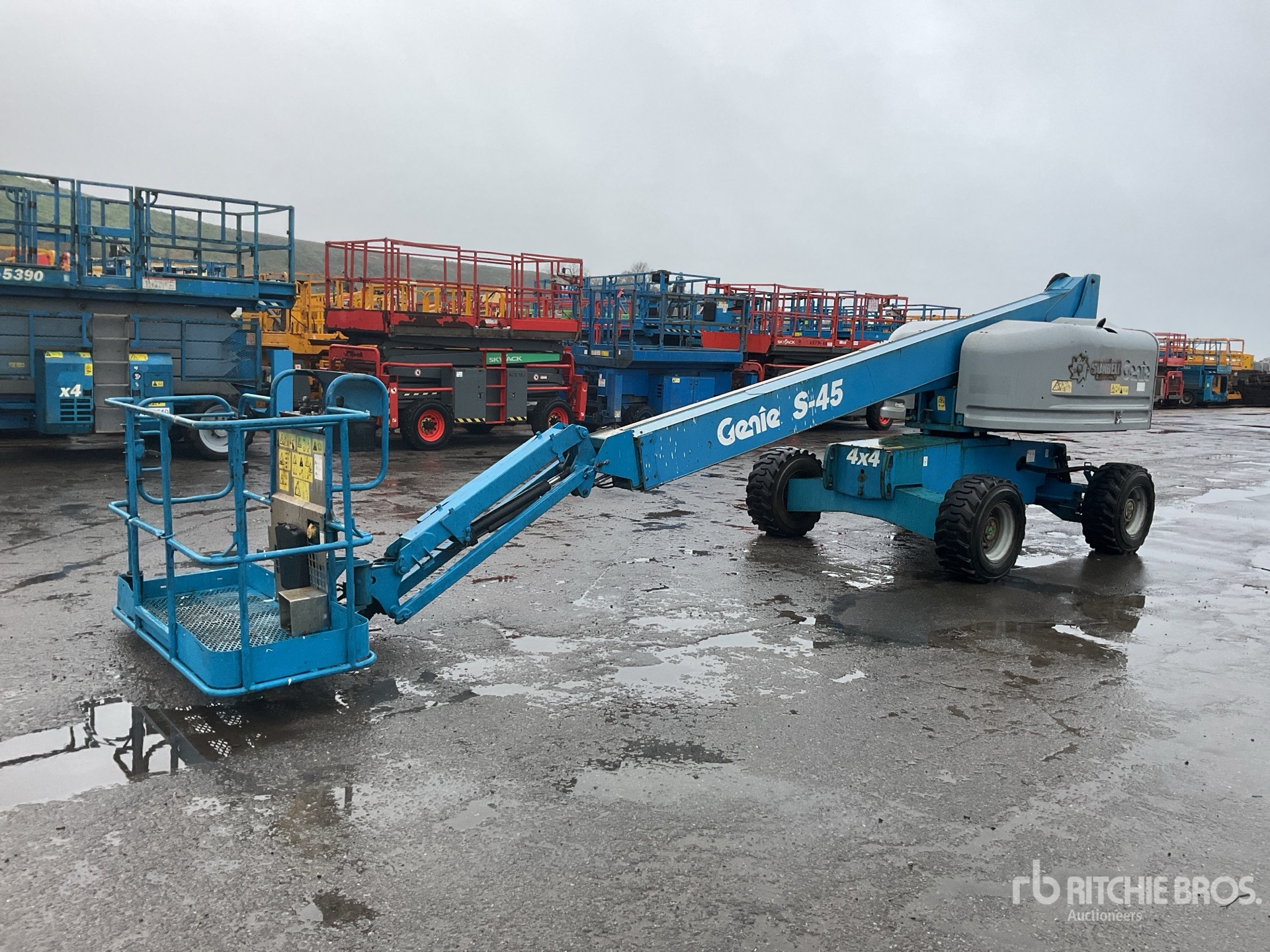 General Appearance with Bild, Ecke vorne links