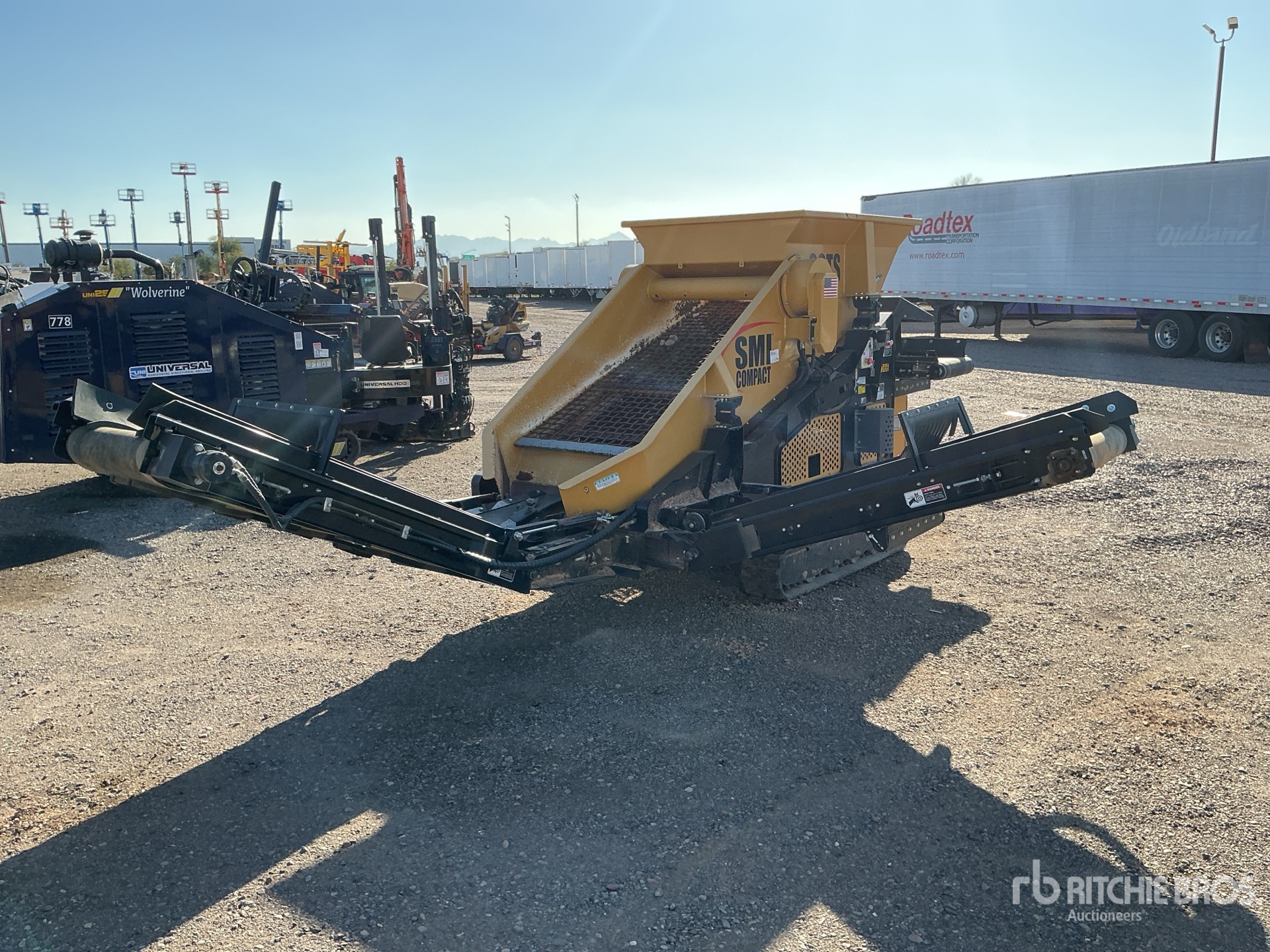 General Appearance with Bild, Ecke vorne links