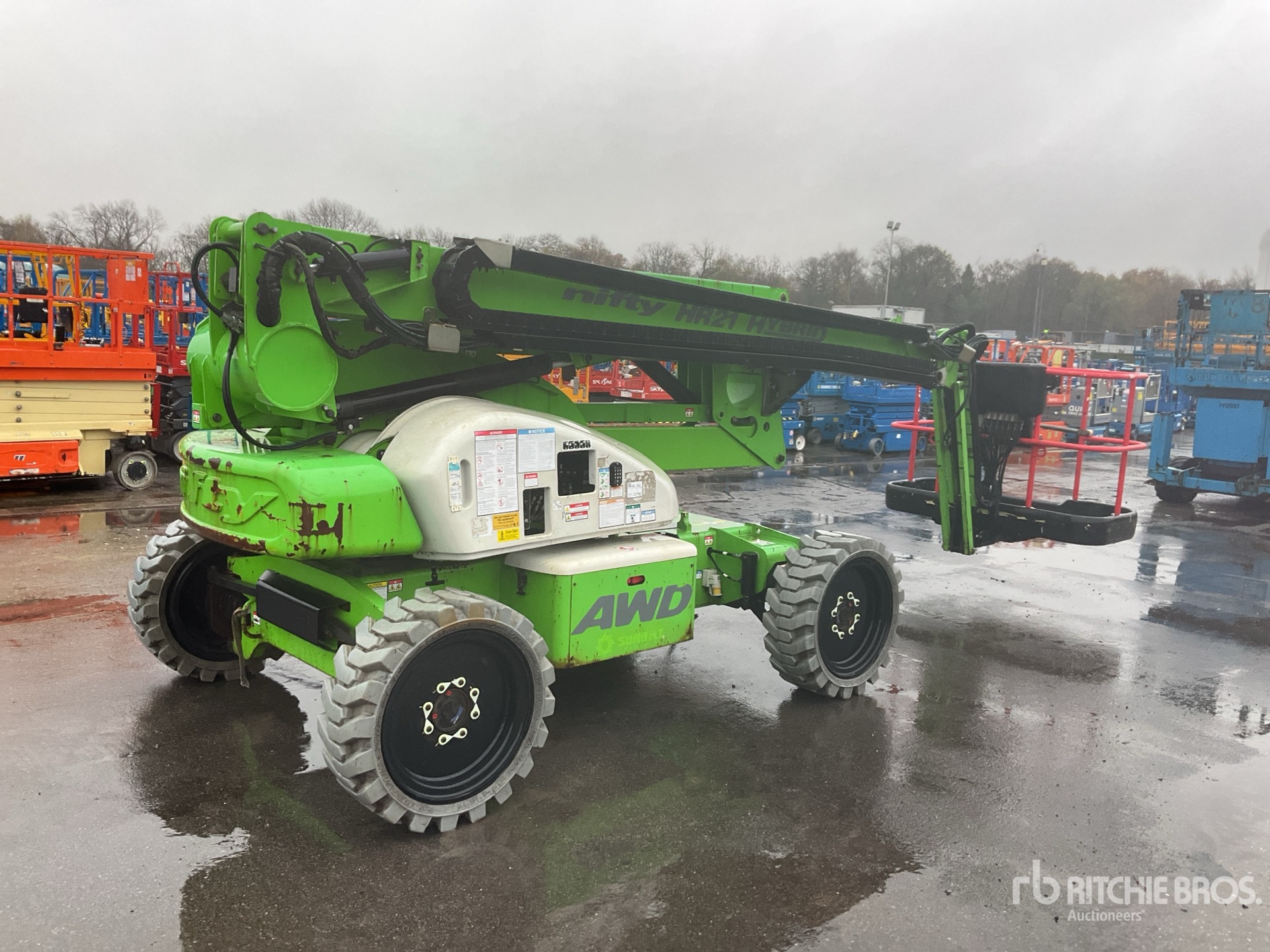 General Appearance with Imagen: esquina trasera derecha