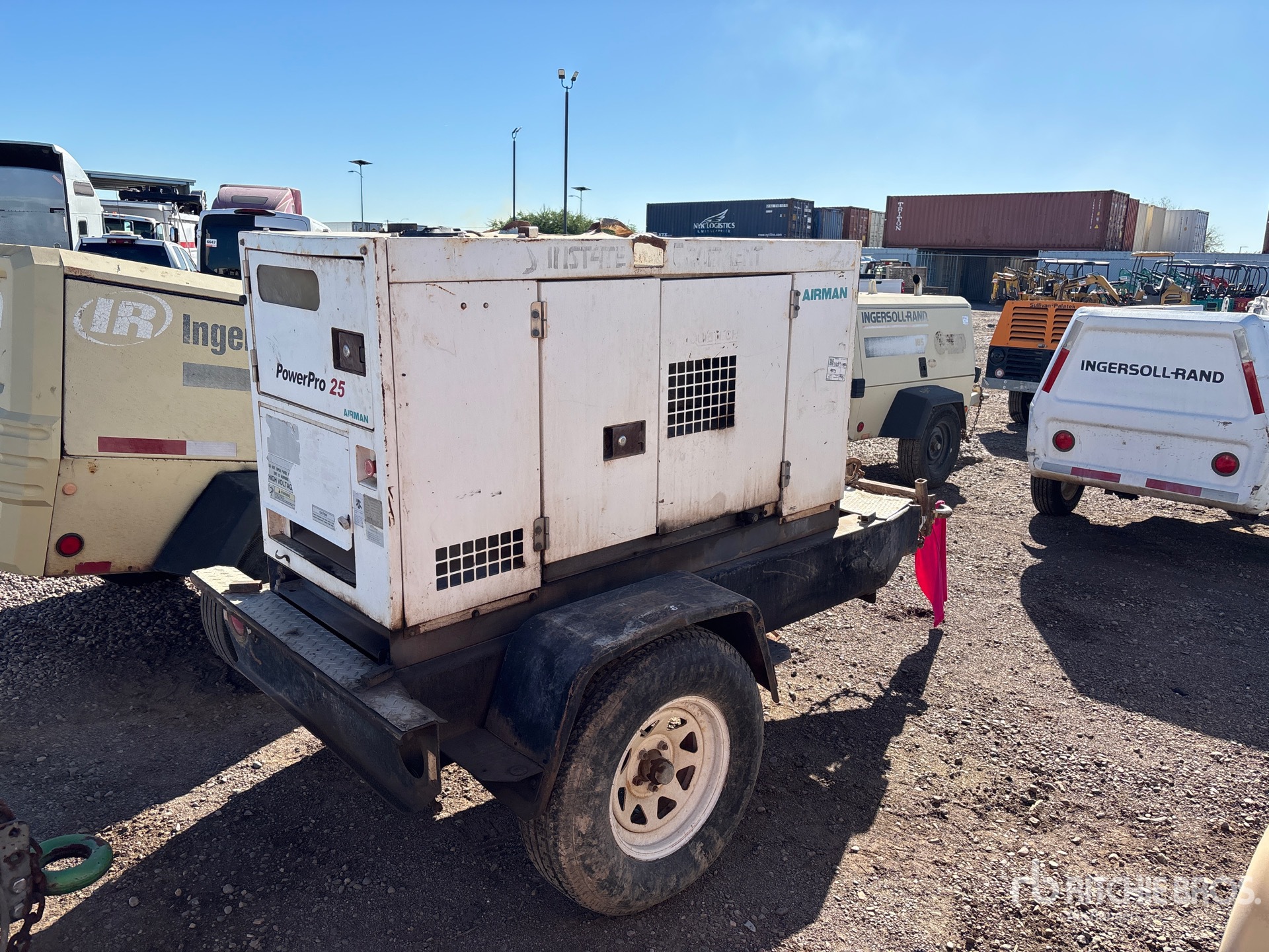 General Appearance with Foto, angolo anteriore sinistro