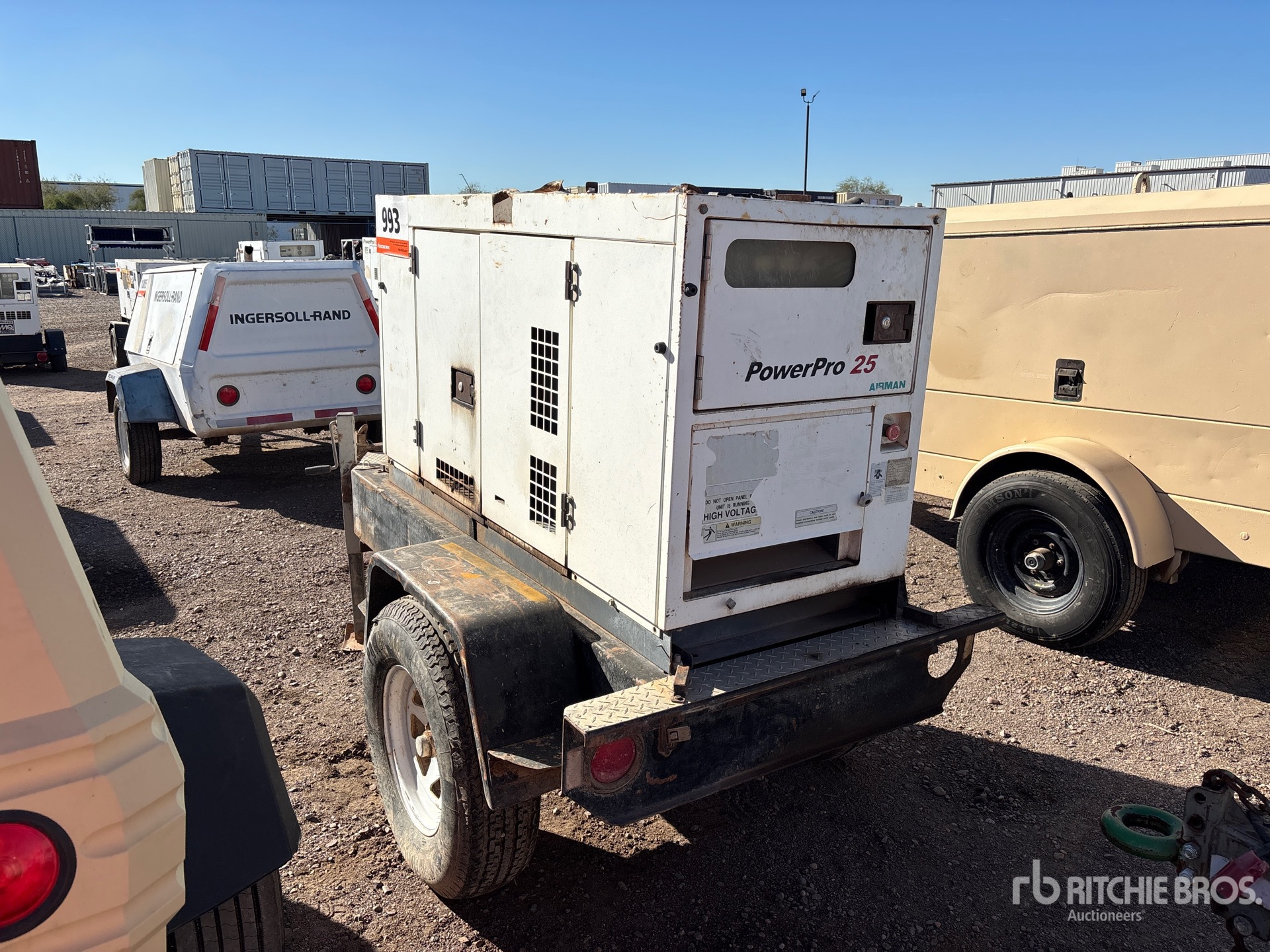 General Appearance with Foto, angolo posteriore sinistro