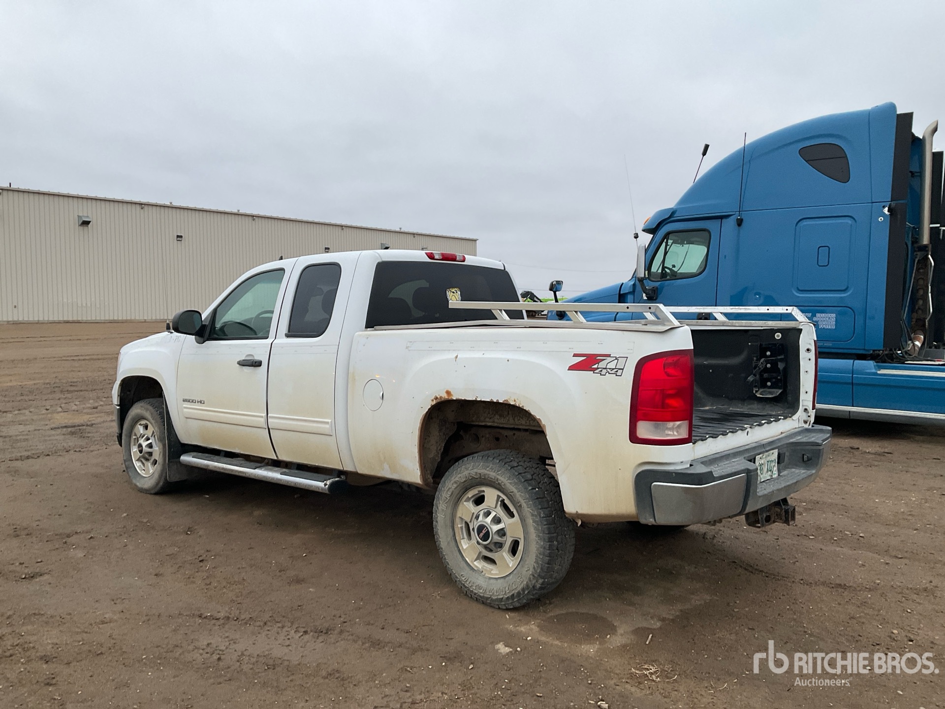 General Appearance with Picture, Left Rear Corner