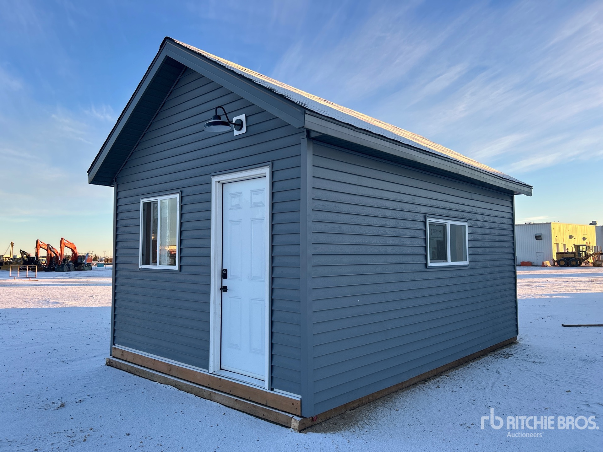 General Appearance with Picture, Left Front Corner