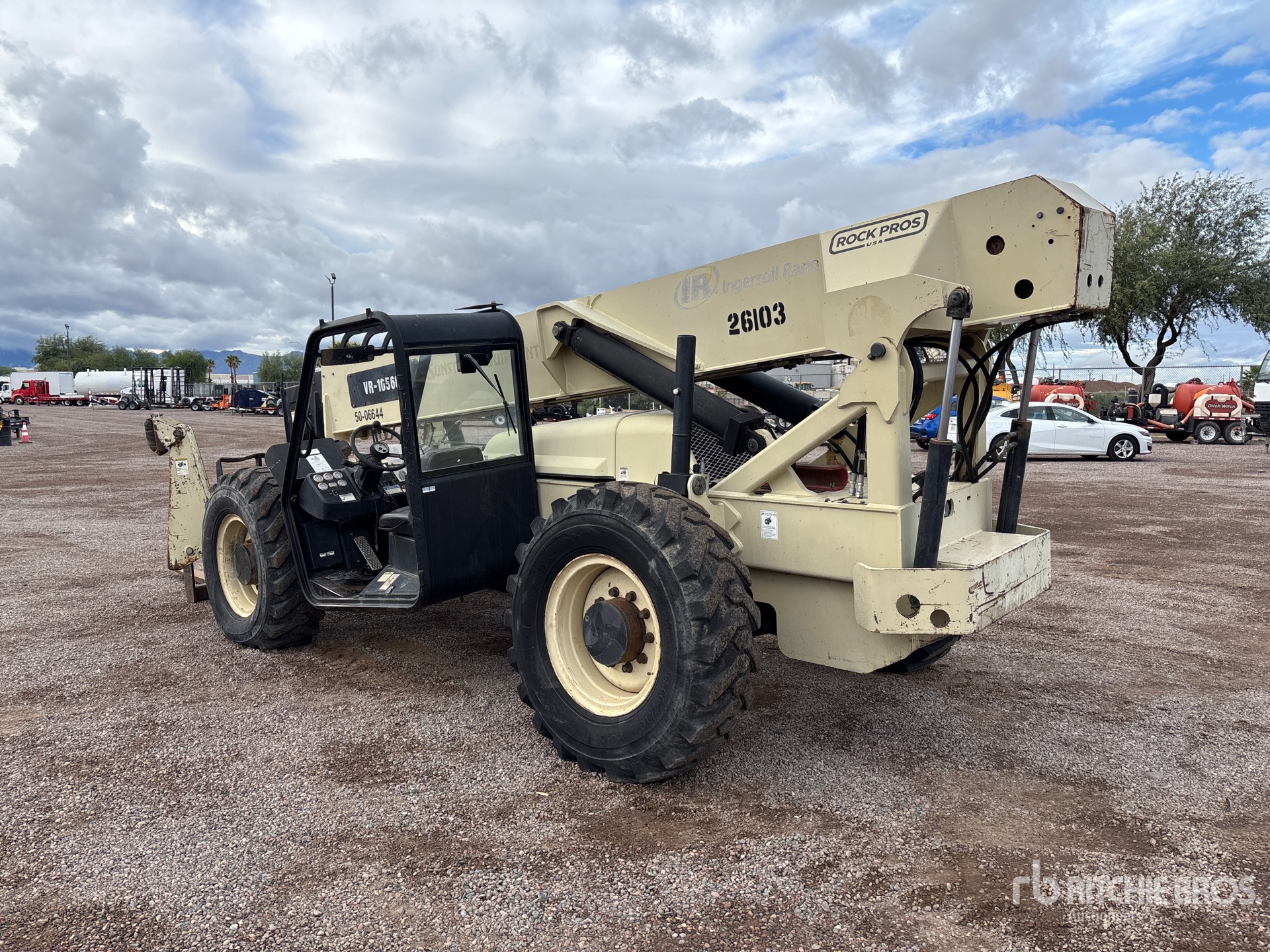 General Appearance with Imagen: esquina trasera izquierda