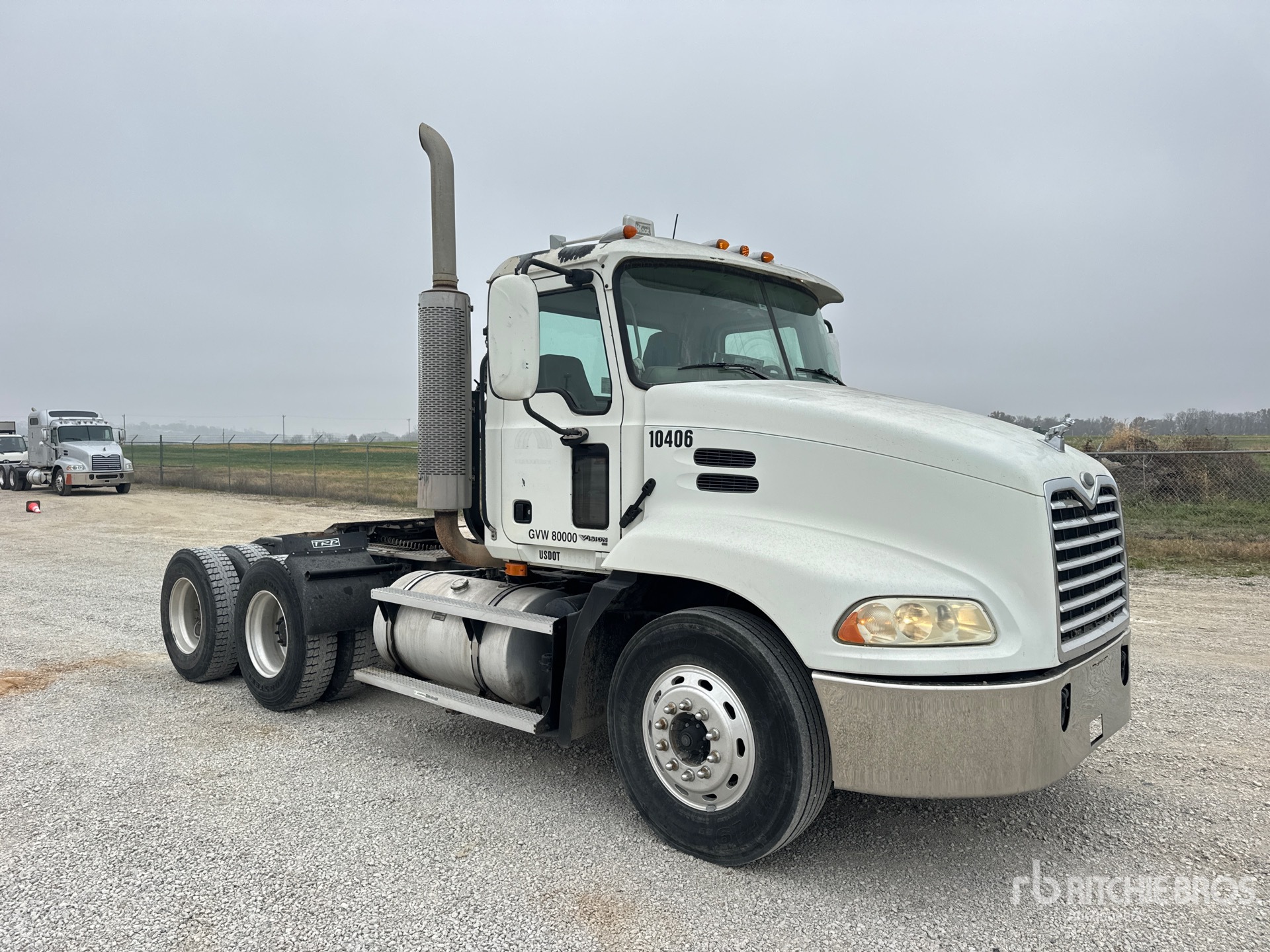 General Appearance with Foto, angolo anteriore destro