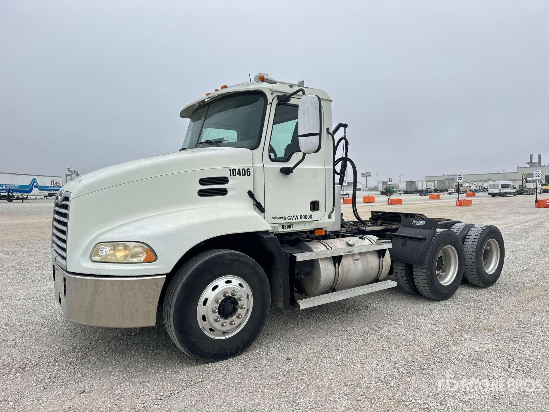 General Appearance with Foto, angolo anteriore sinistro