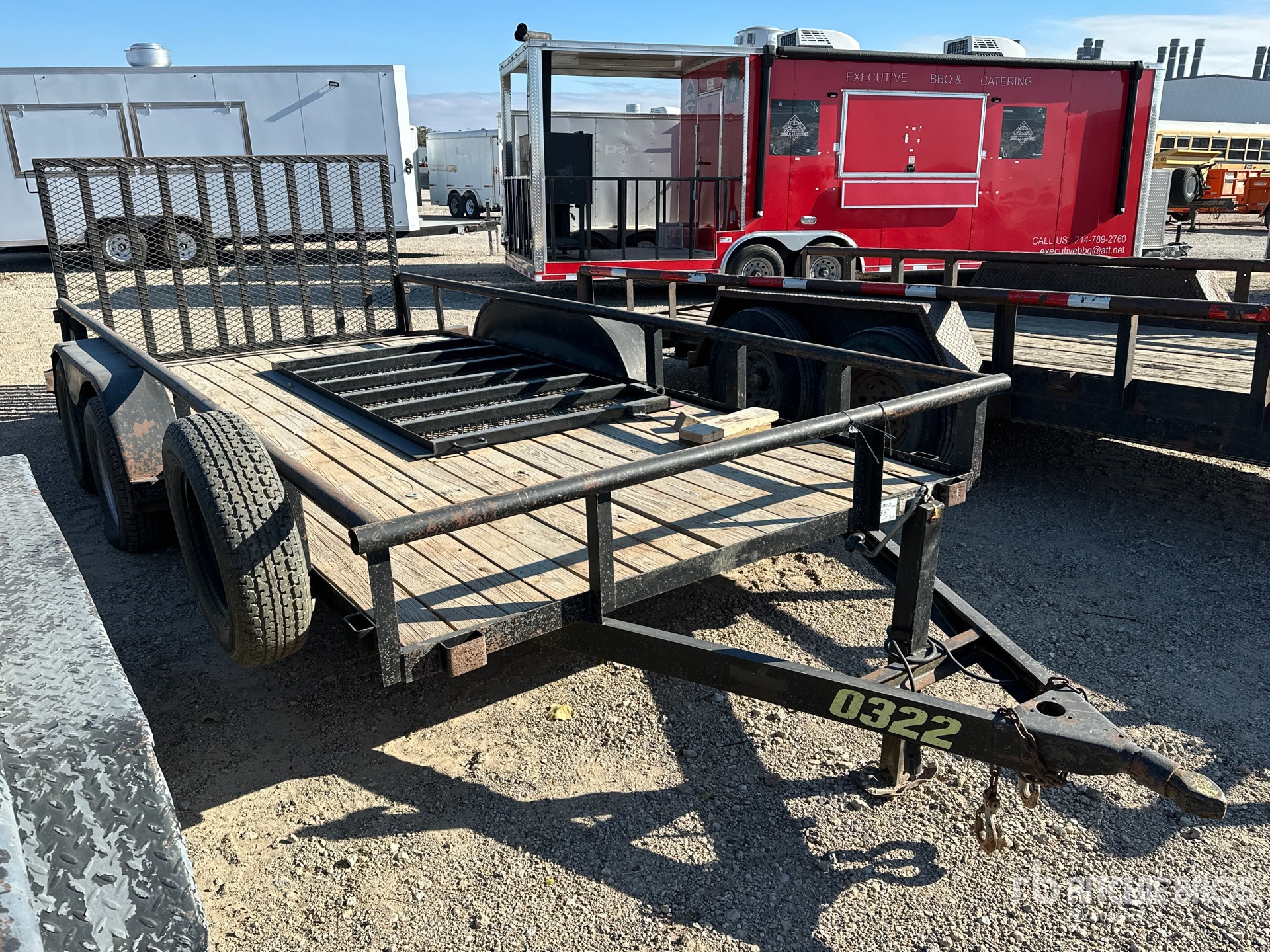 Aspect général with Image, coin avant droit