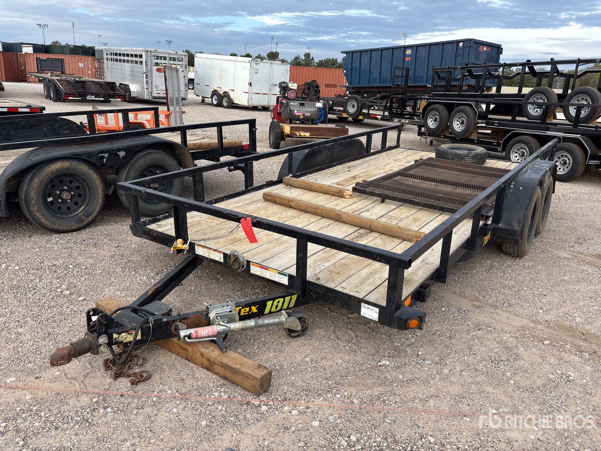 General Appearance with Featured Photo