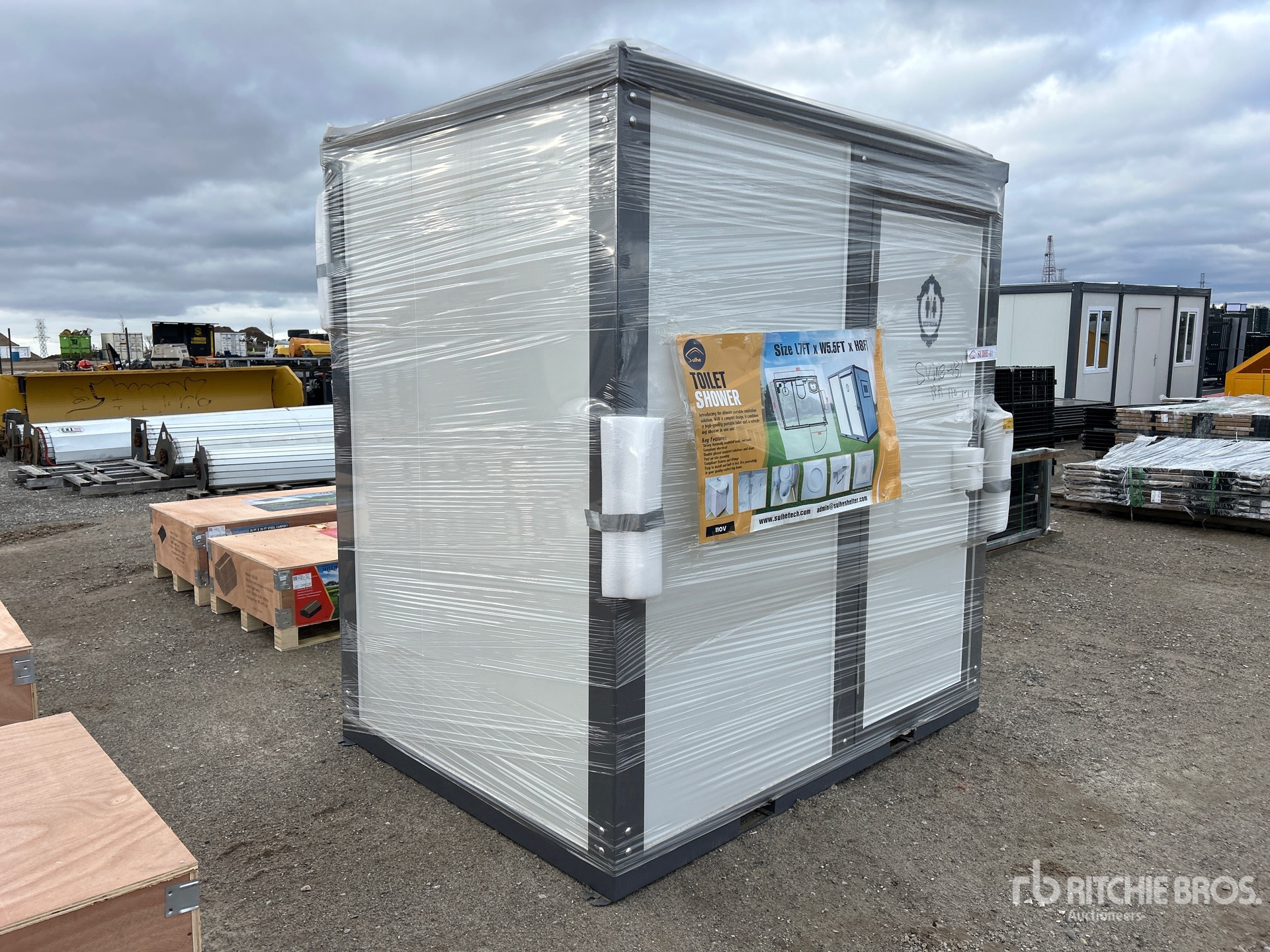 General Appearance with Picture, Right Front Corner