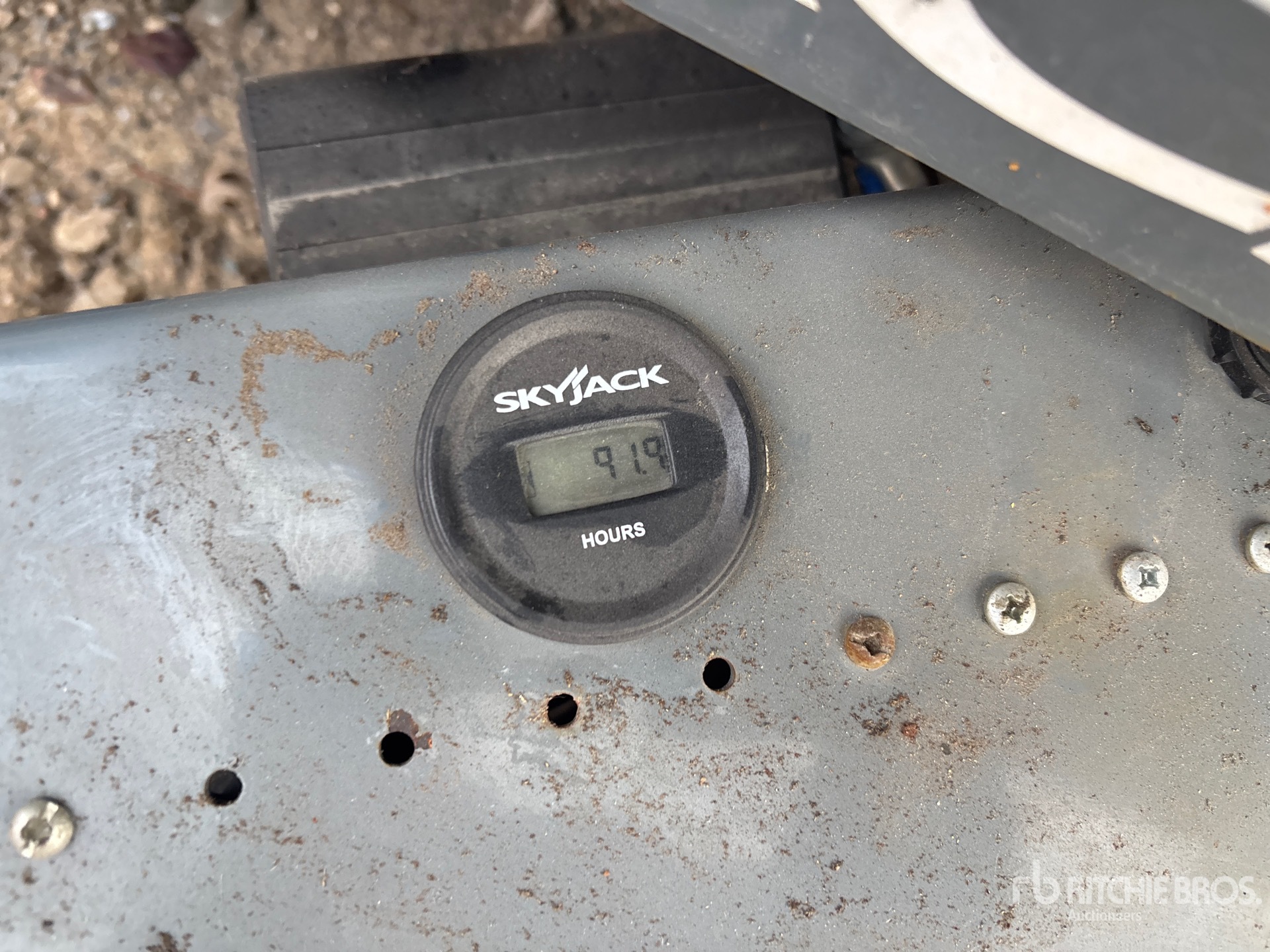 General Appearance with Hour Meter / Odometer