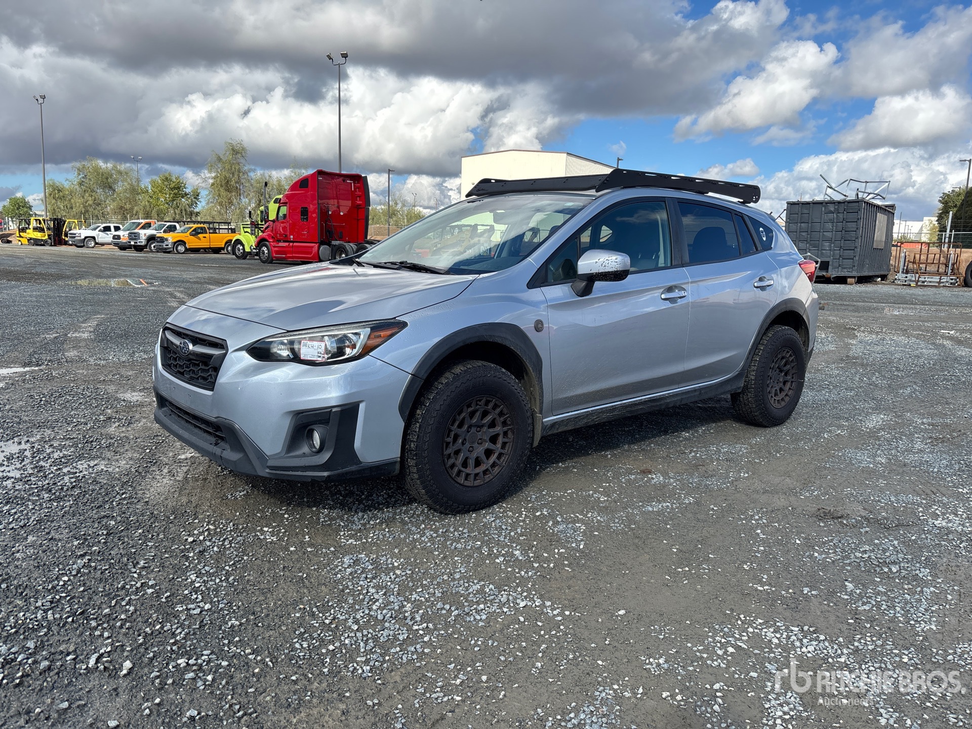 General Appearance with Picture, Left Front Corner