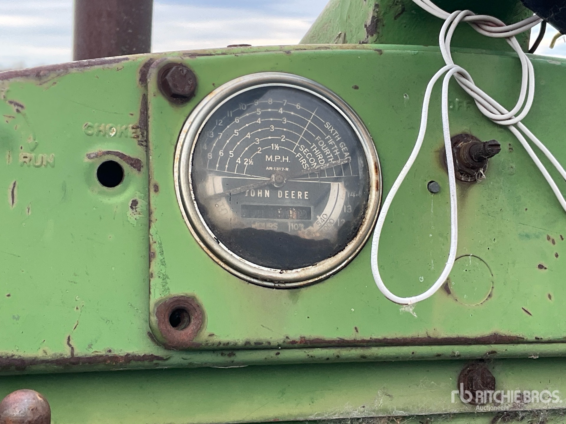 General Appearance with Hour Meter / Odometer