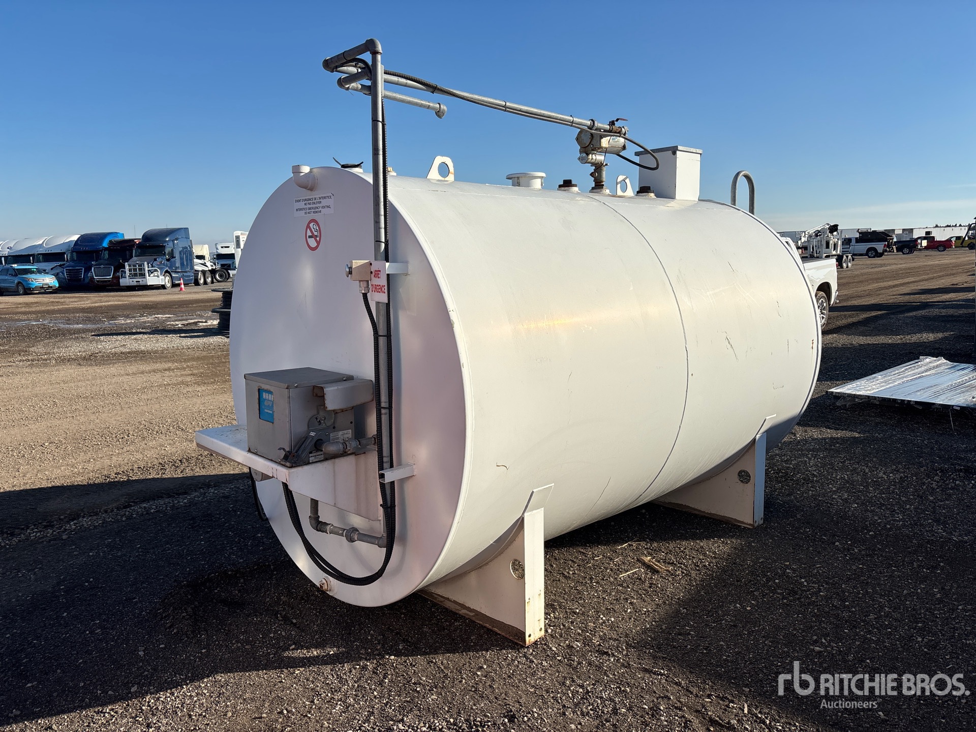 General Appearance with Picture, Left Front Corner