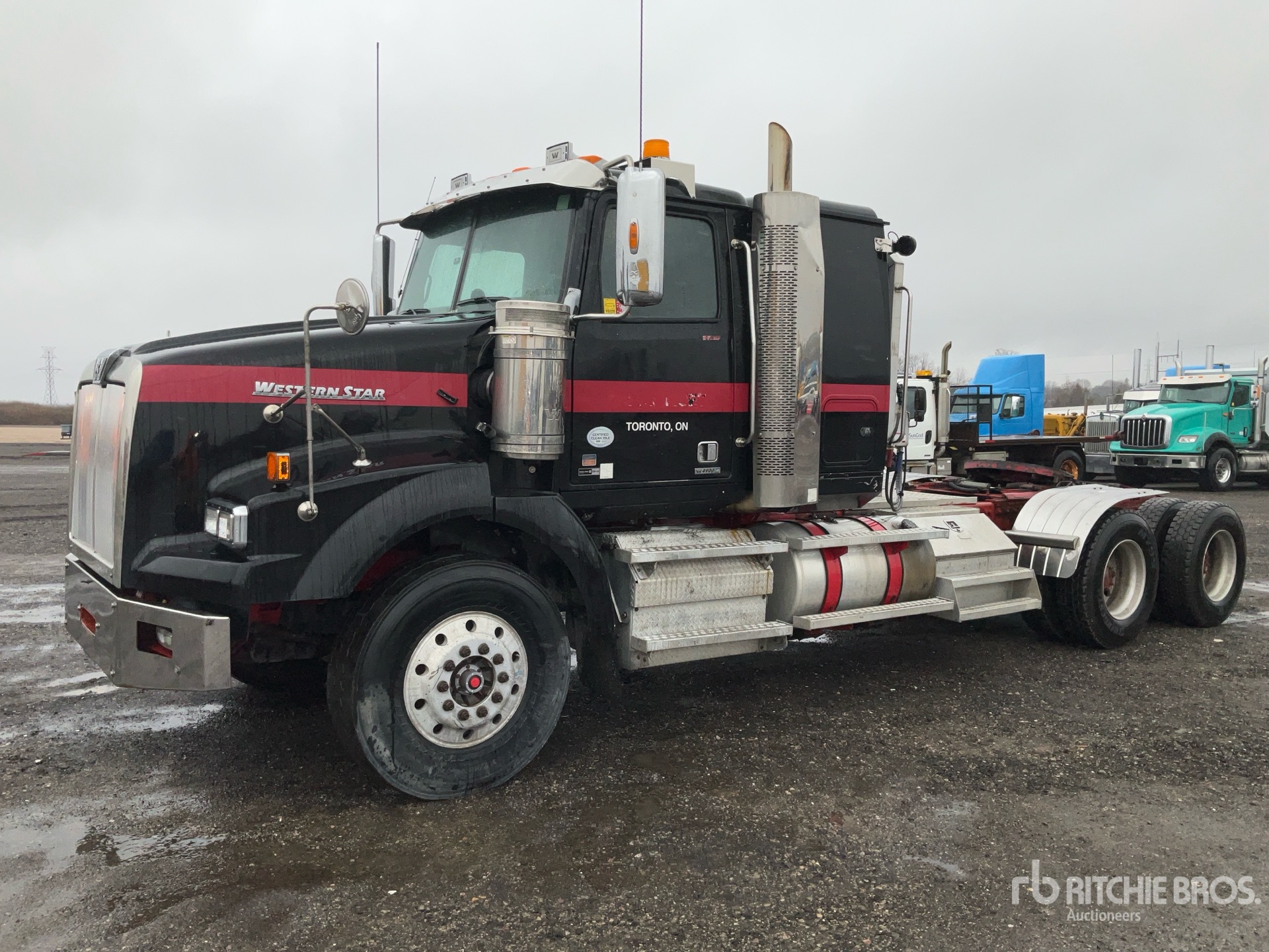 General Appearance with Picture, Left Front Corner