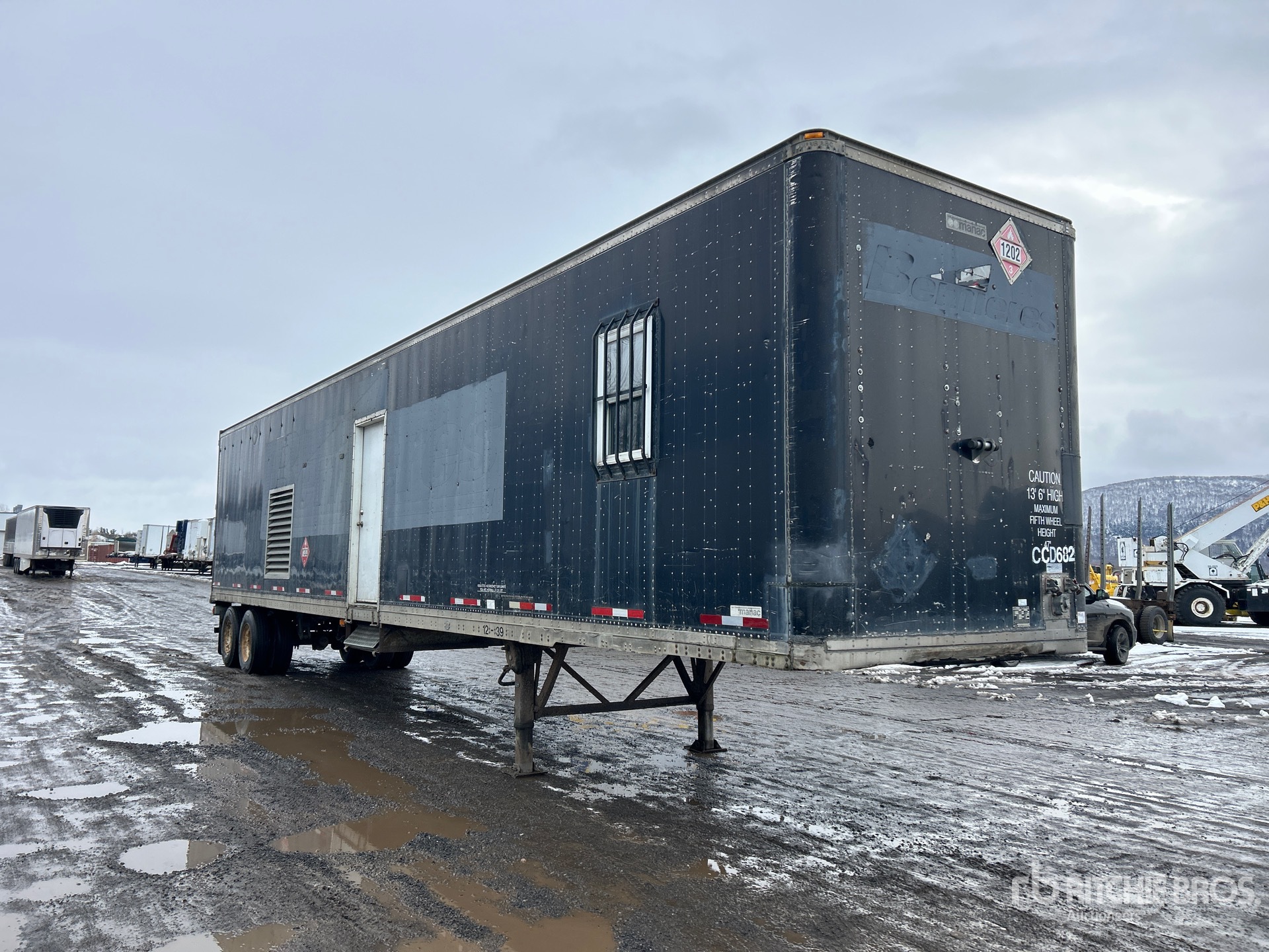 General Appearance with Imagen: esquina delantera derecha