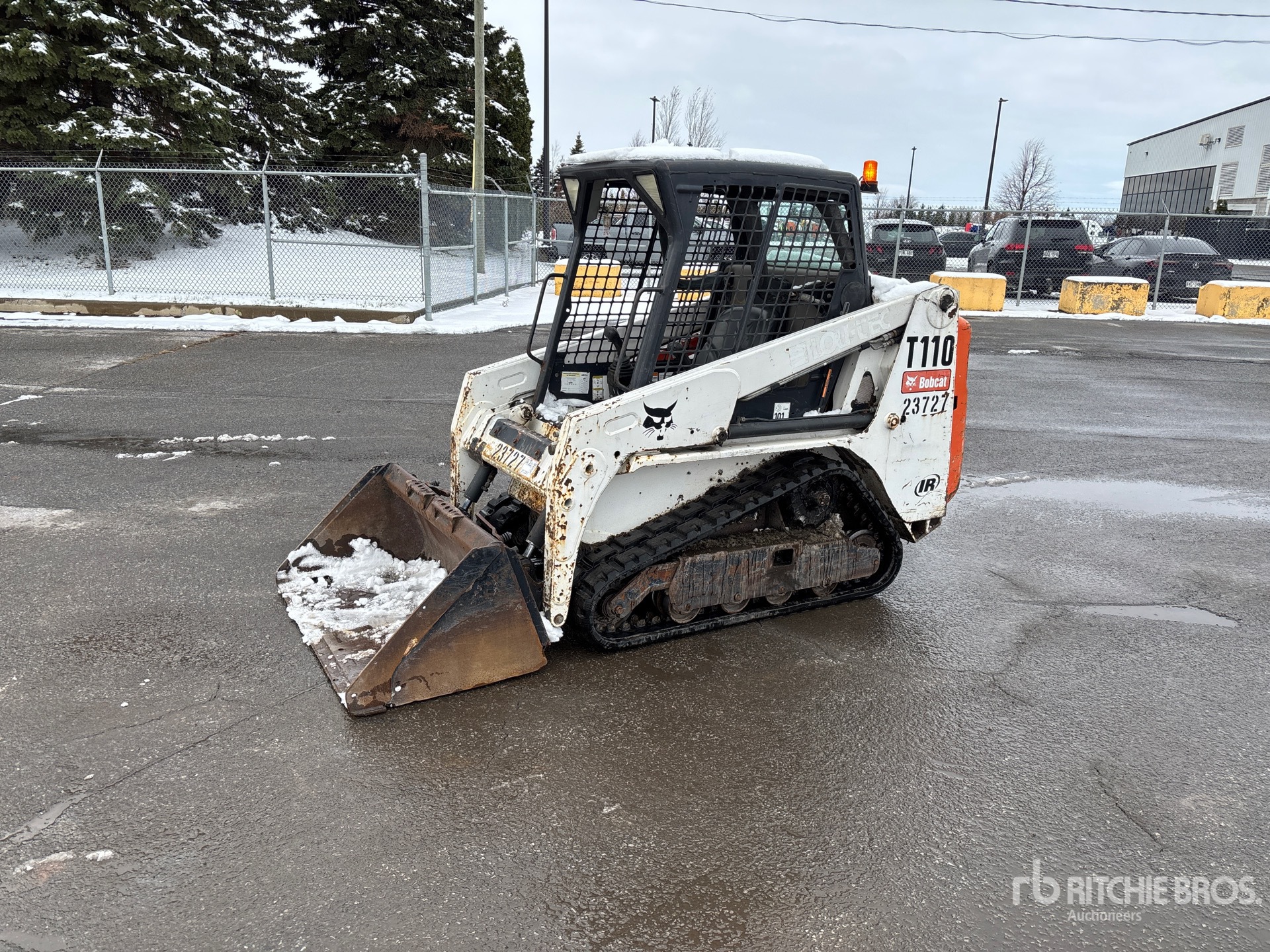 Aspect général with Image, coin avant gauche