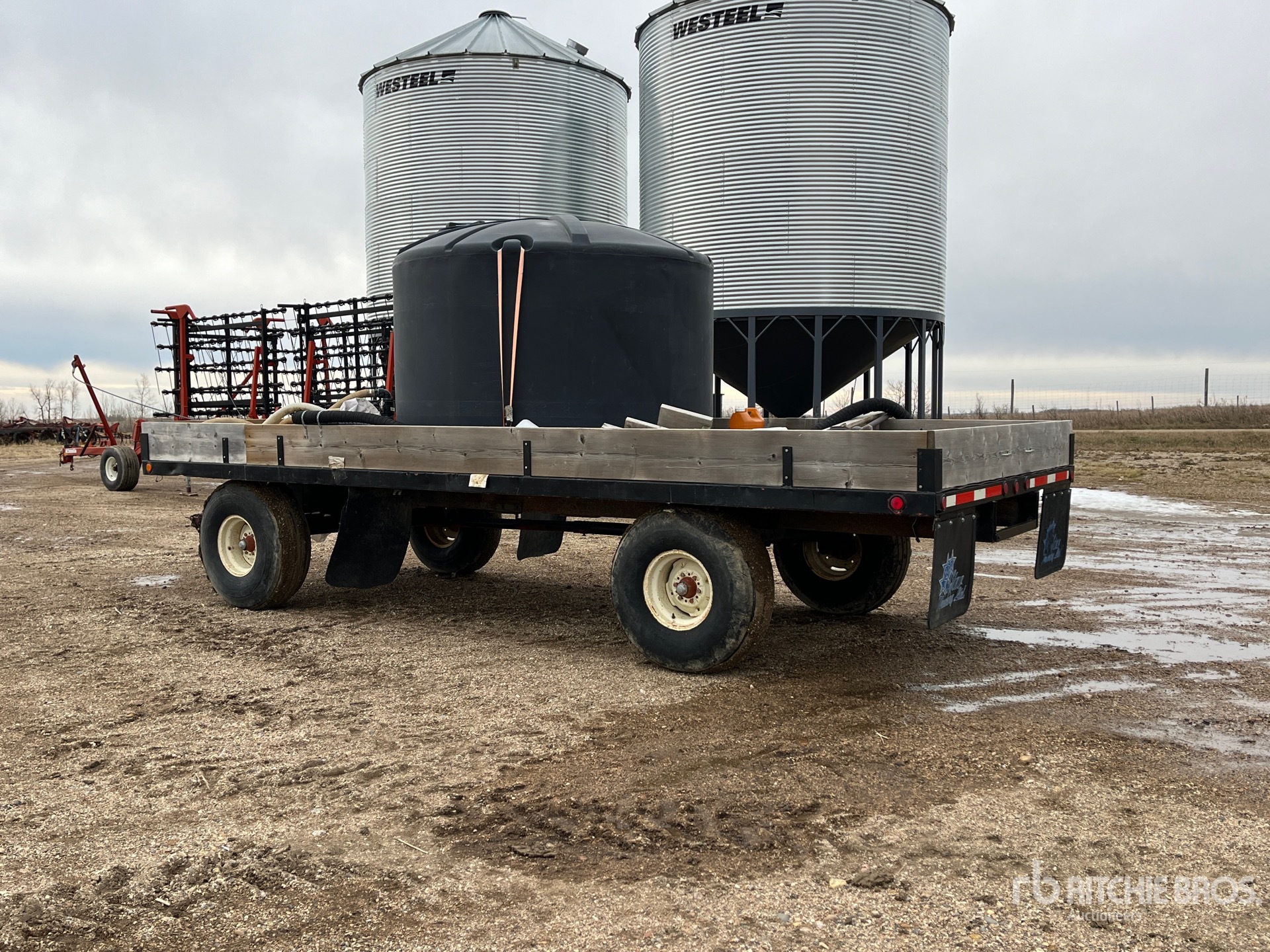 General Appearance with Imagen: esquina trasera izquierda