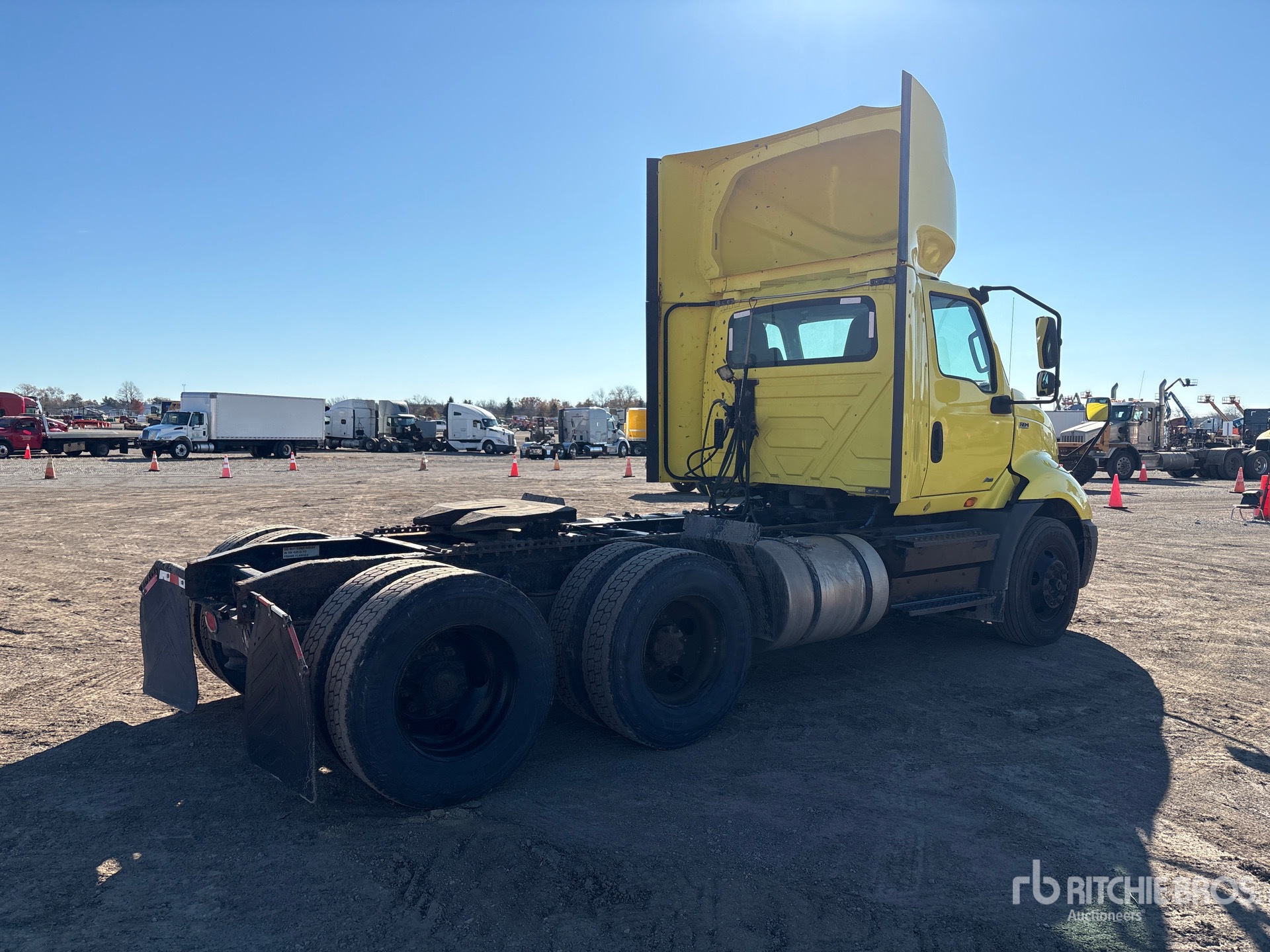 General Appearance with Imagen: esquina trasera derecha