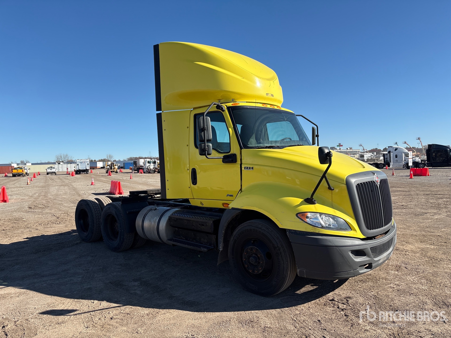 General Appearance with Imagen: esquina delantera derecha