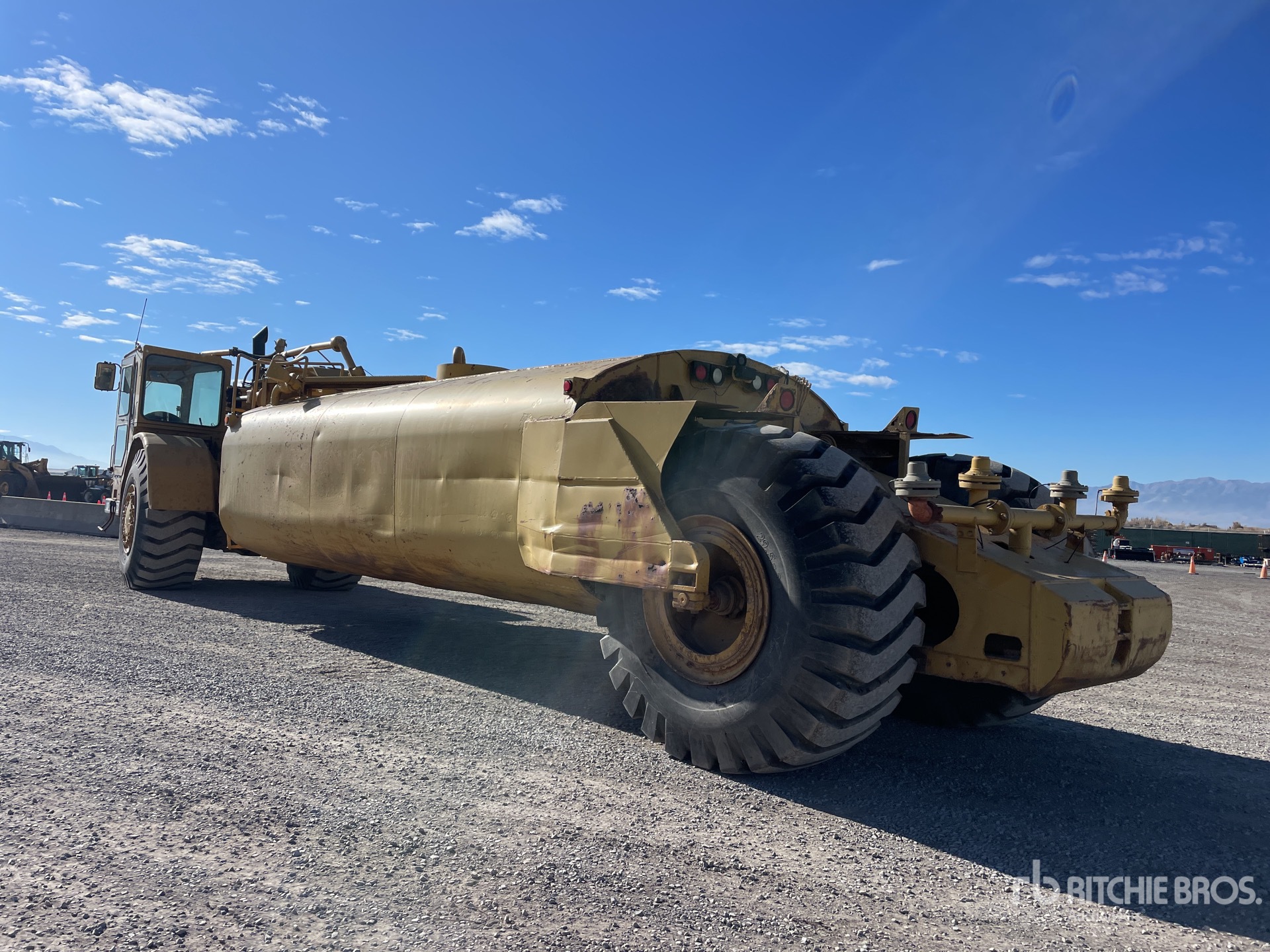 General Appearance with Imagen: esquina trasera izquierda