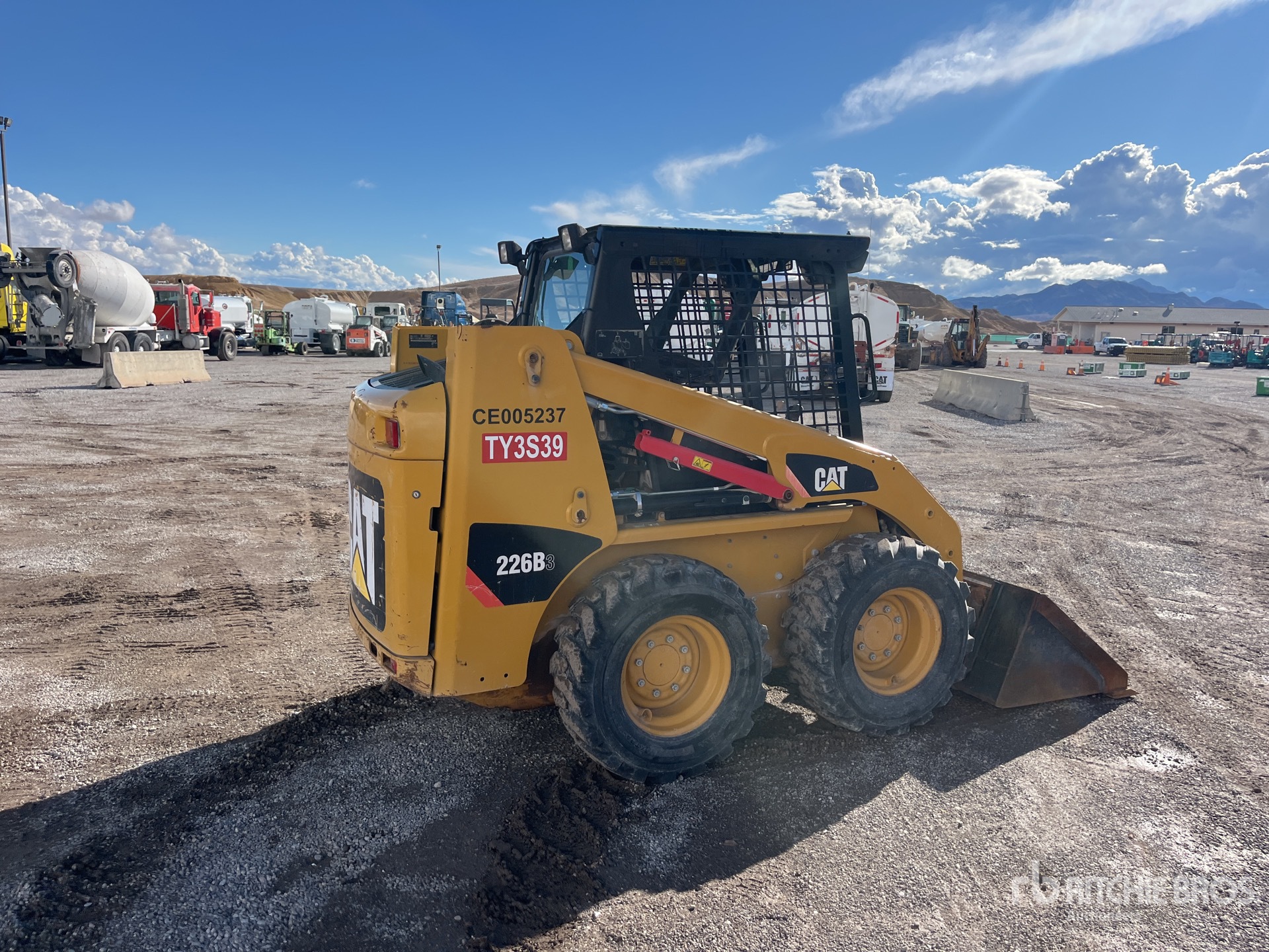 General Appearance with Bild, Ecke hinten rechts