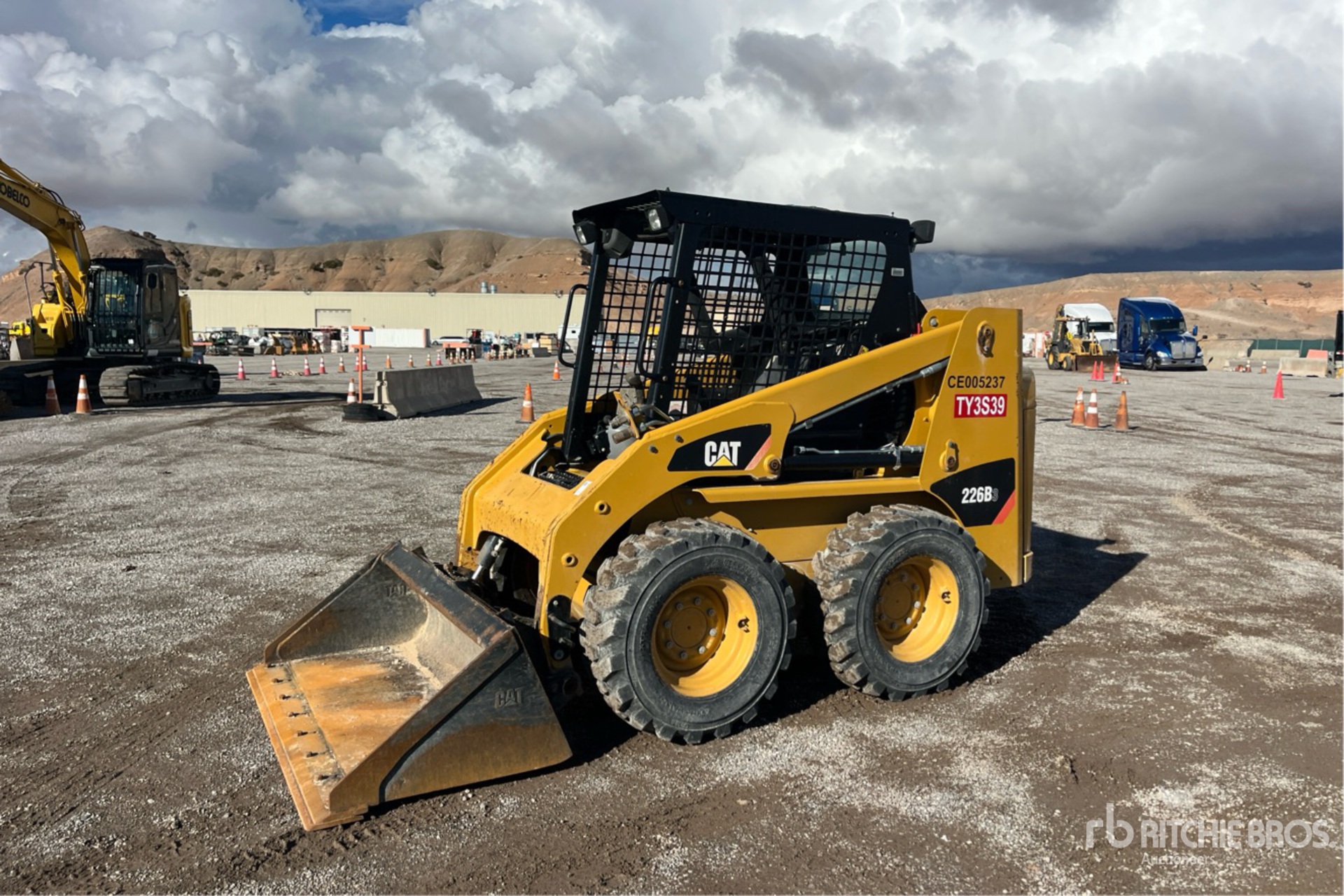 General Appearance with Picture, Left Front Corner