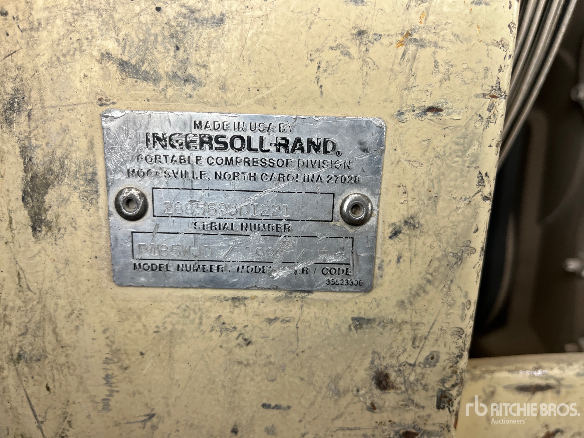 General Appearance with Unit Serial Number