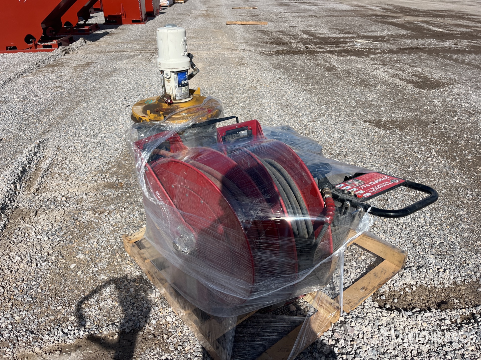 General Appearance with Foto, angolo anteriore sinistro