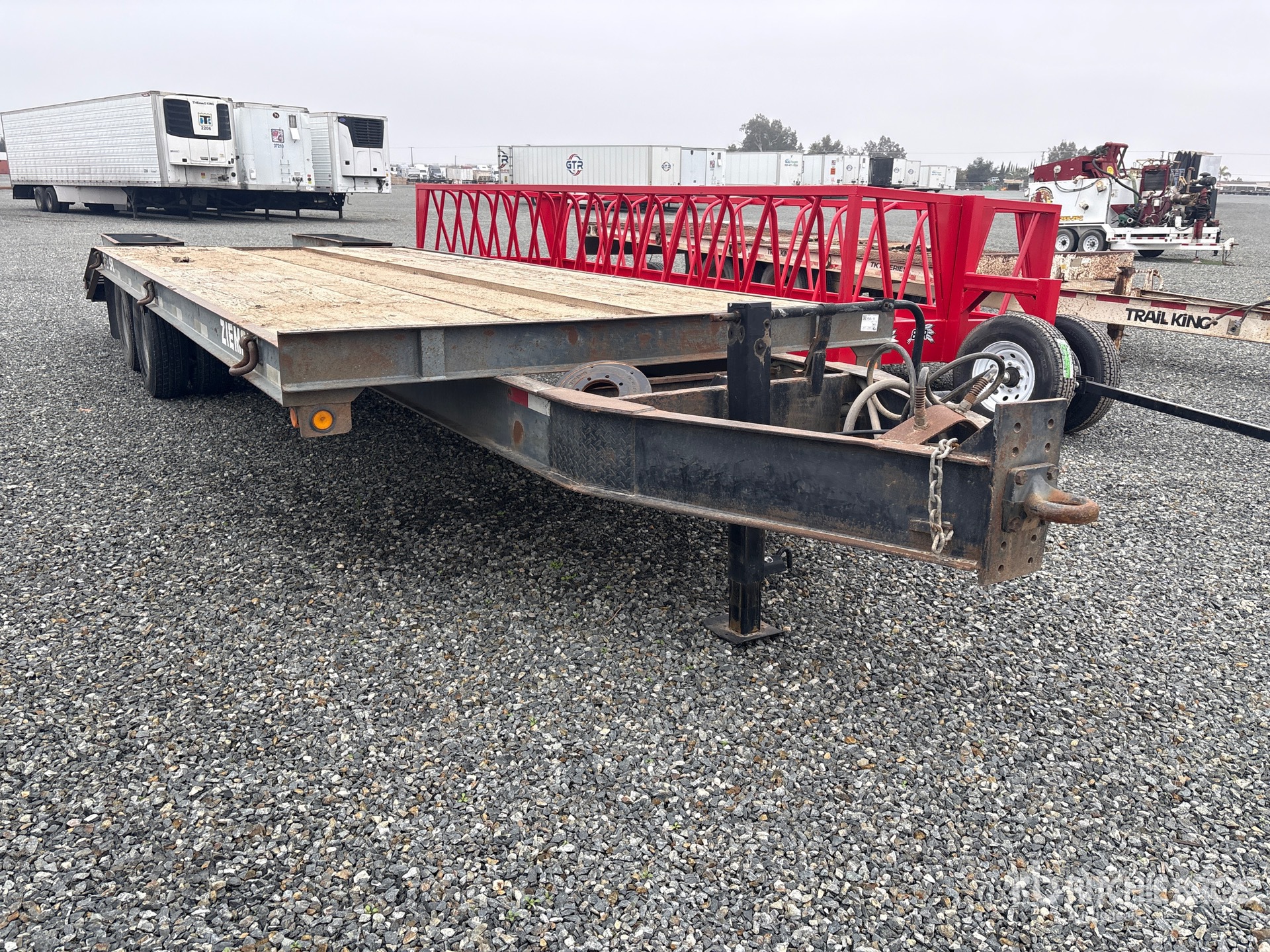 General Appearance with Image, coin avant droit