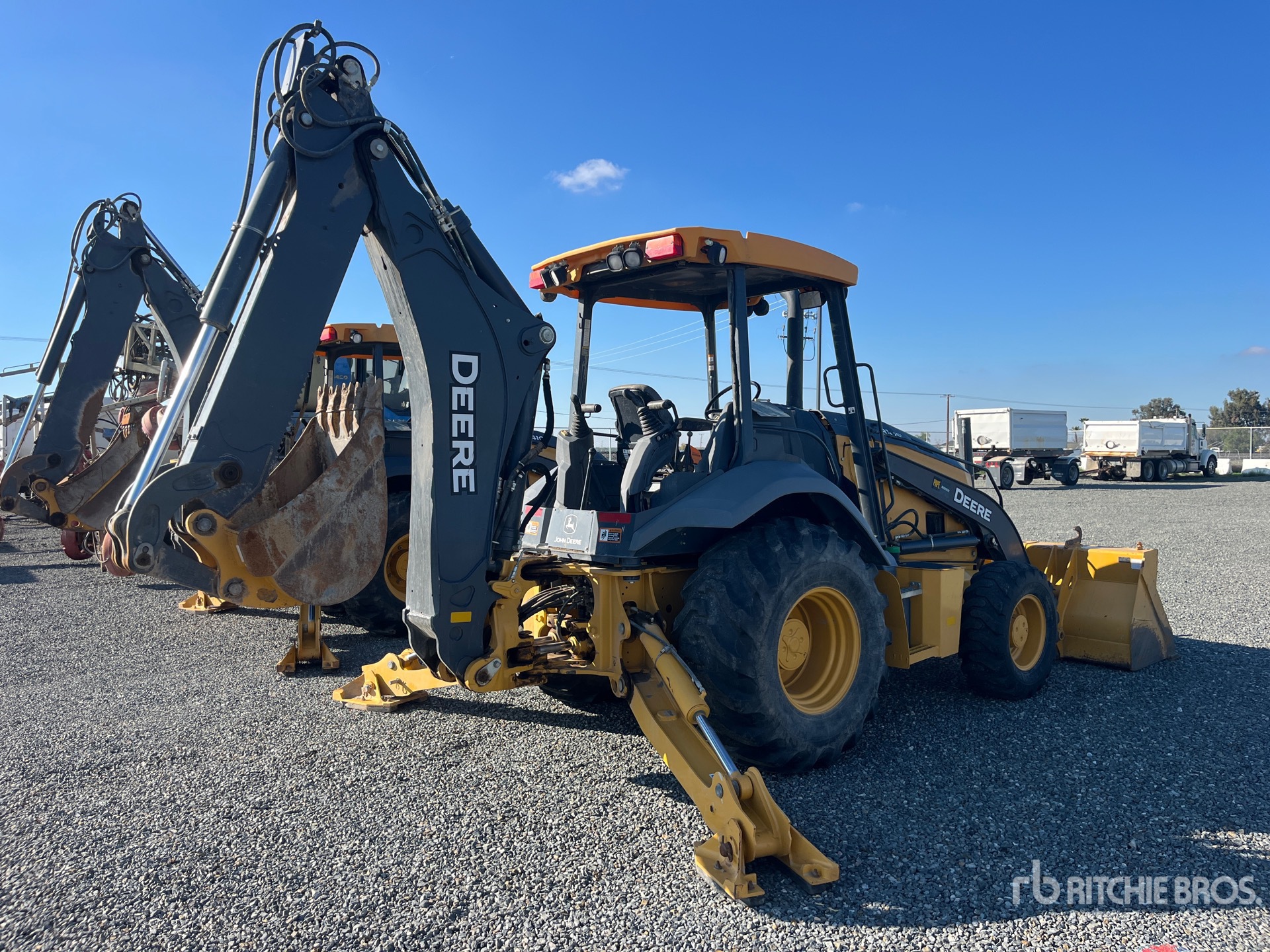 General Appearance with Imagen: esquina trasera derecha