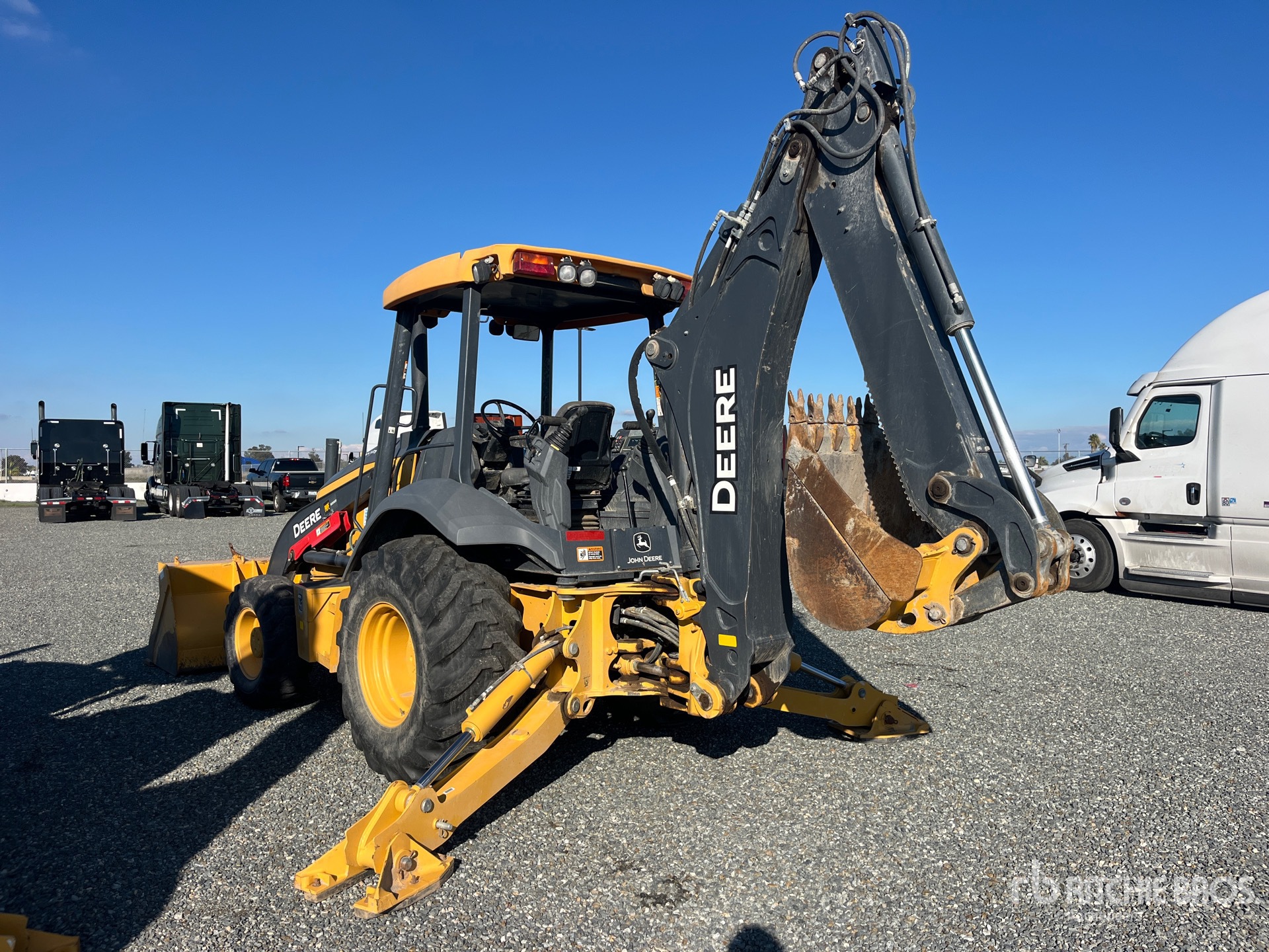 General Appearance with Imagen: esquina trasera izquierda