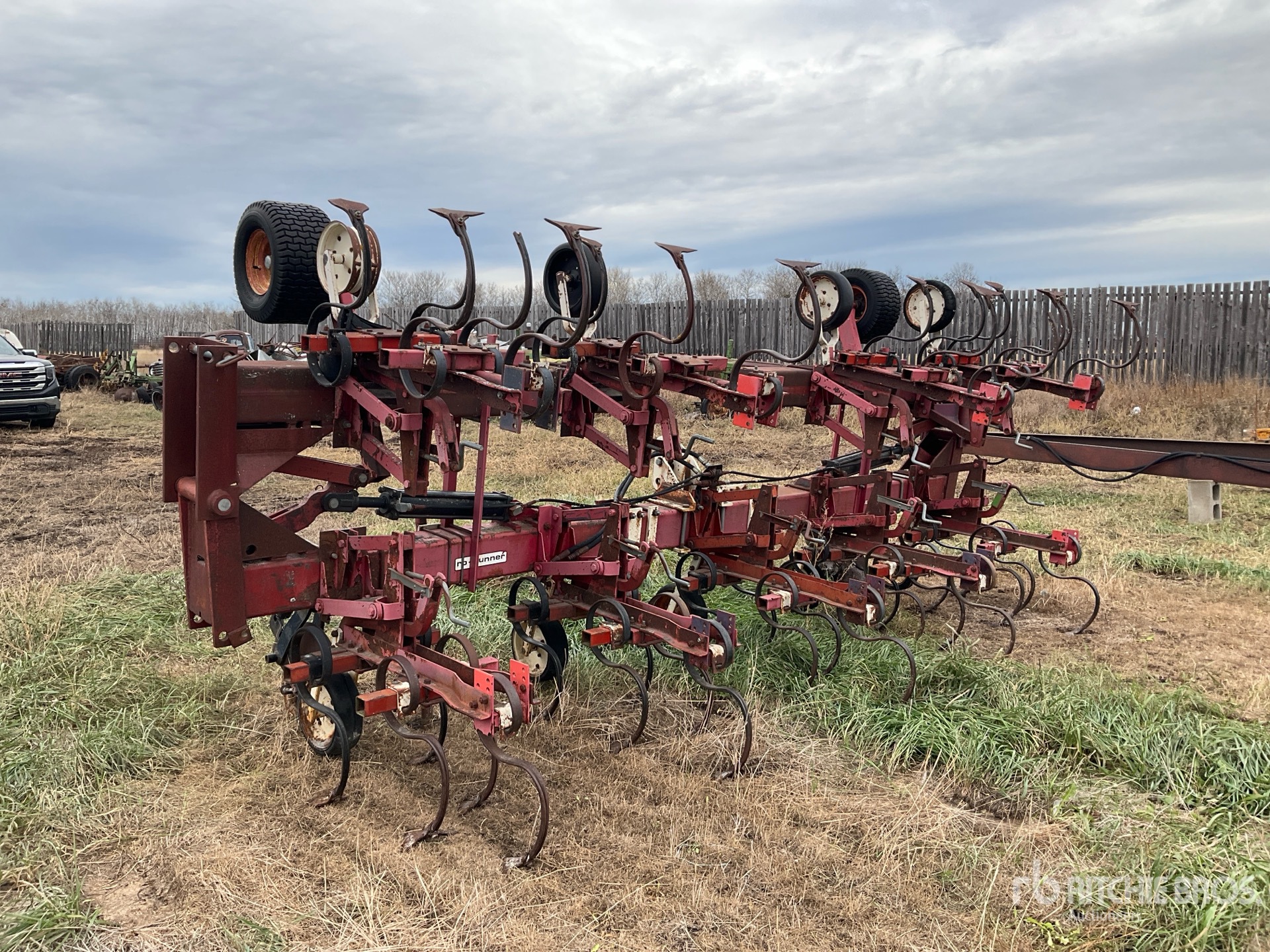 General Appearance with Foto, angolo posteriore sinistro