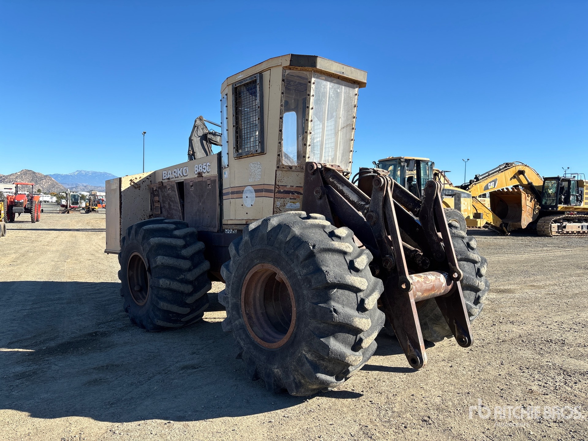 General Appearance with Picture, Right Front Corner