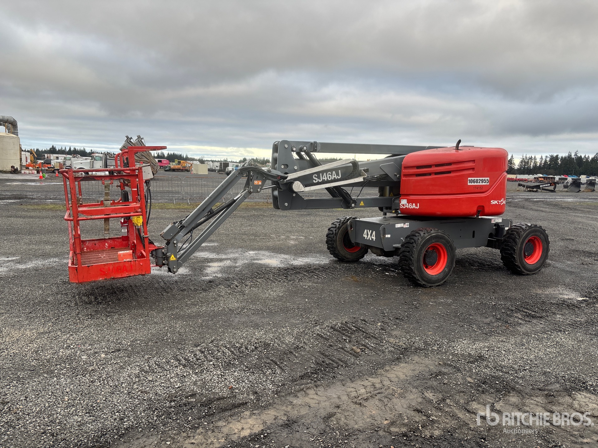 General Appearance with Featured Photo