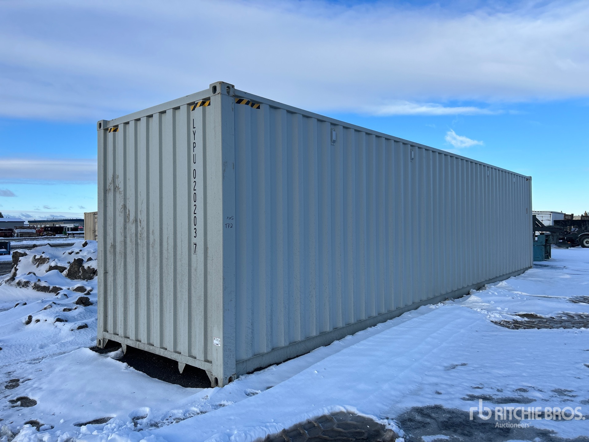 Aspect général with Image, coin arrière droit