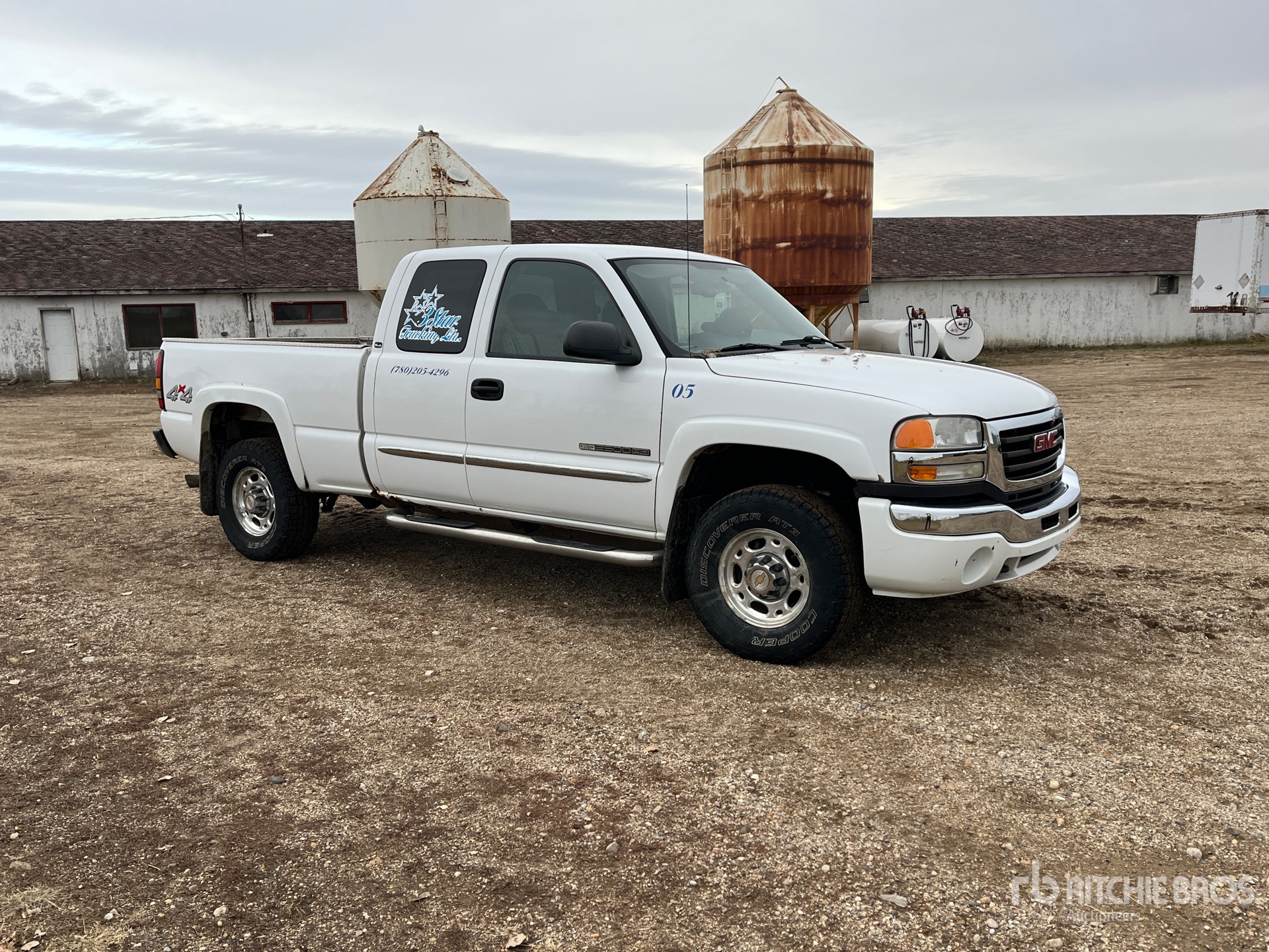 General Appearance with Image, coin avant droit