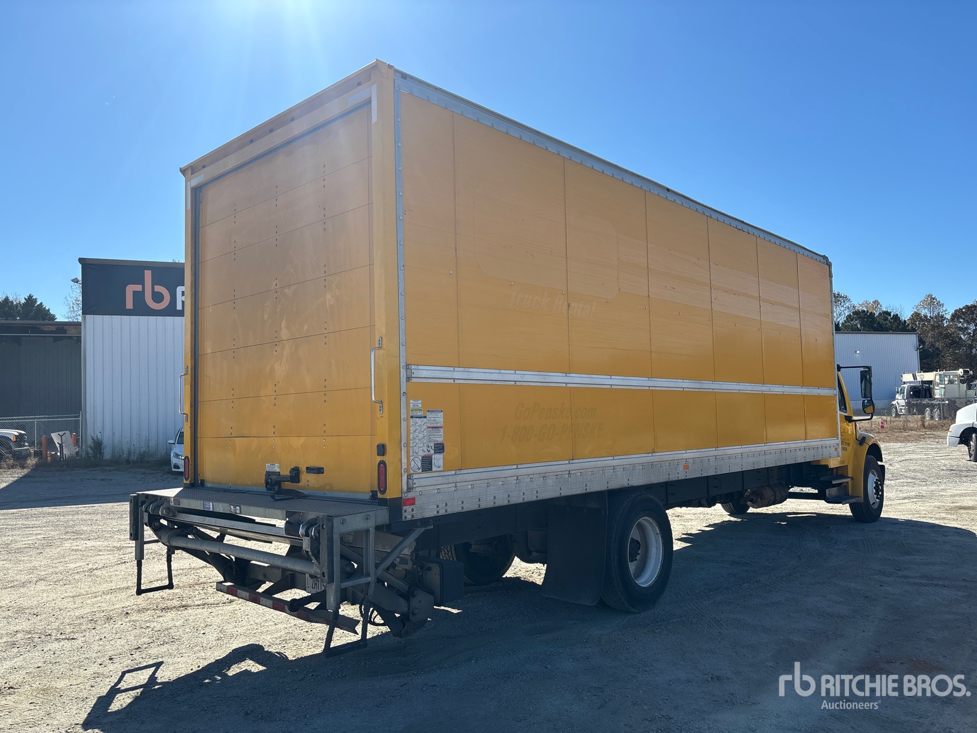 General Appearance with Imagen: esquina trasera derecha