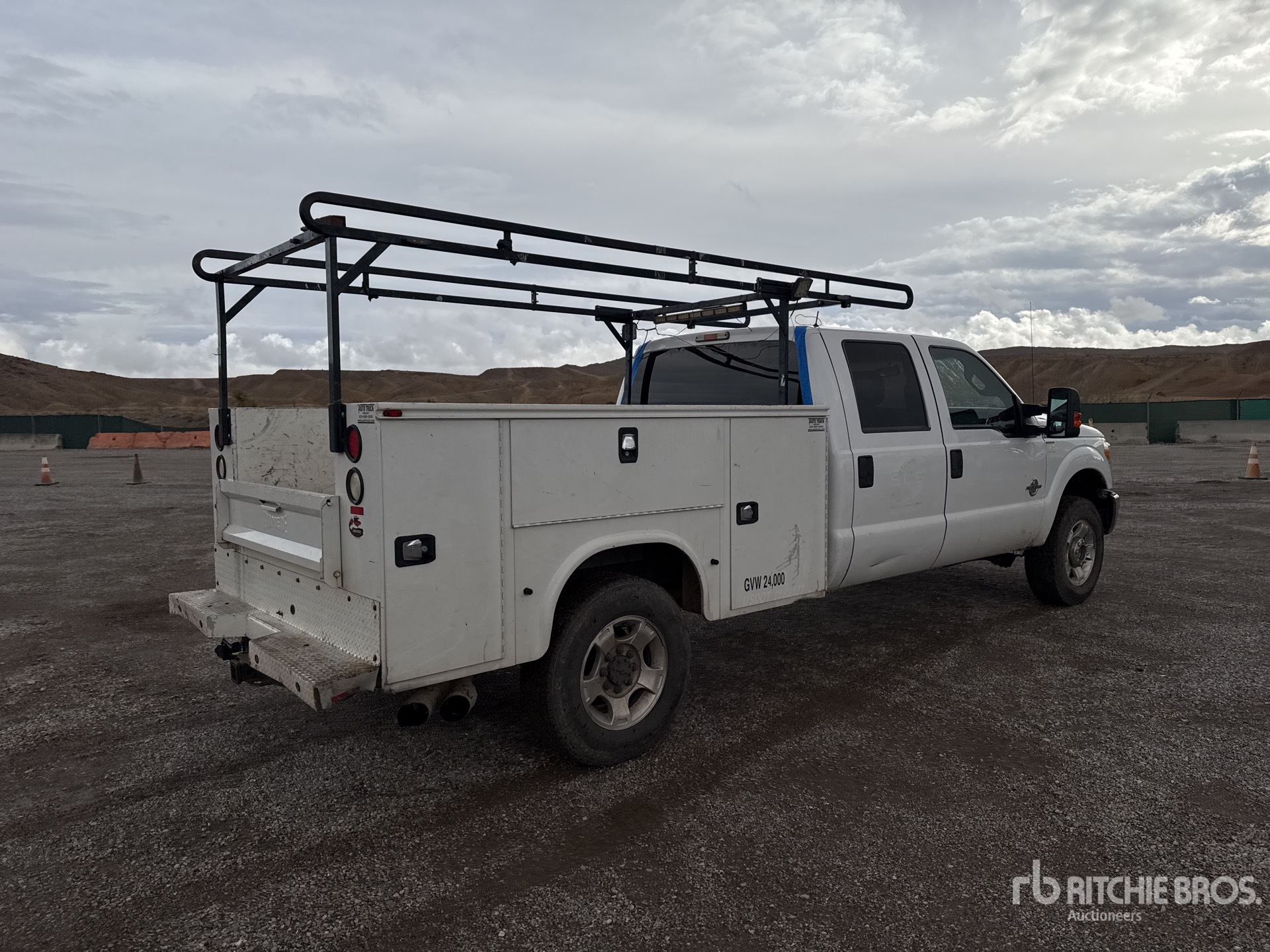 General Appearance with Imagen: esquina trasera derecha