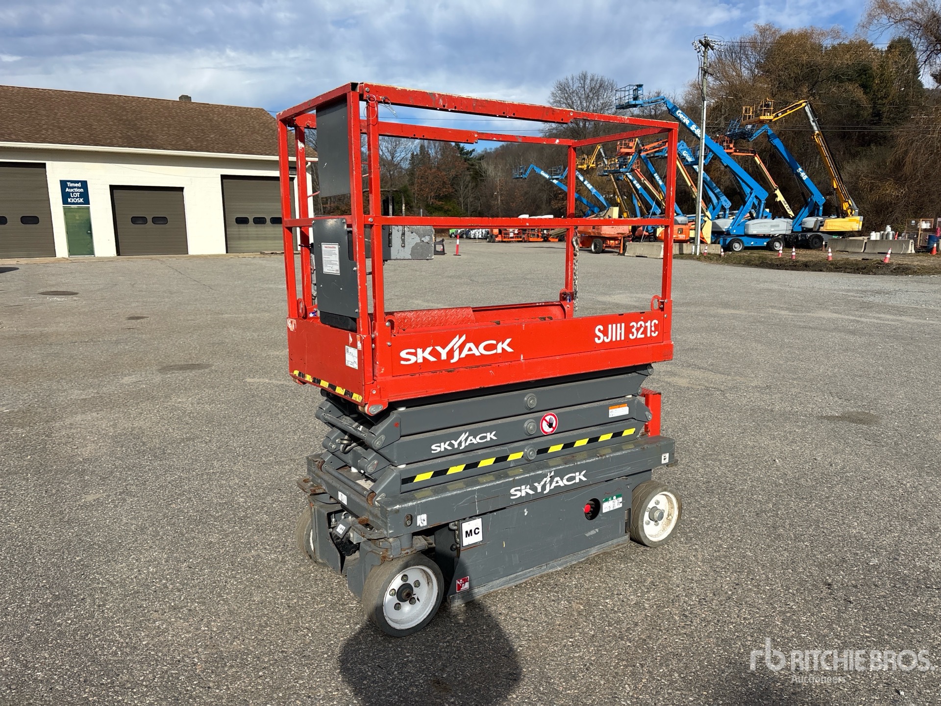 General Appearance with Featured Photo