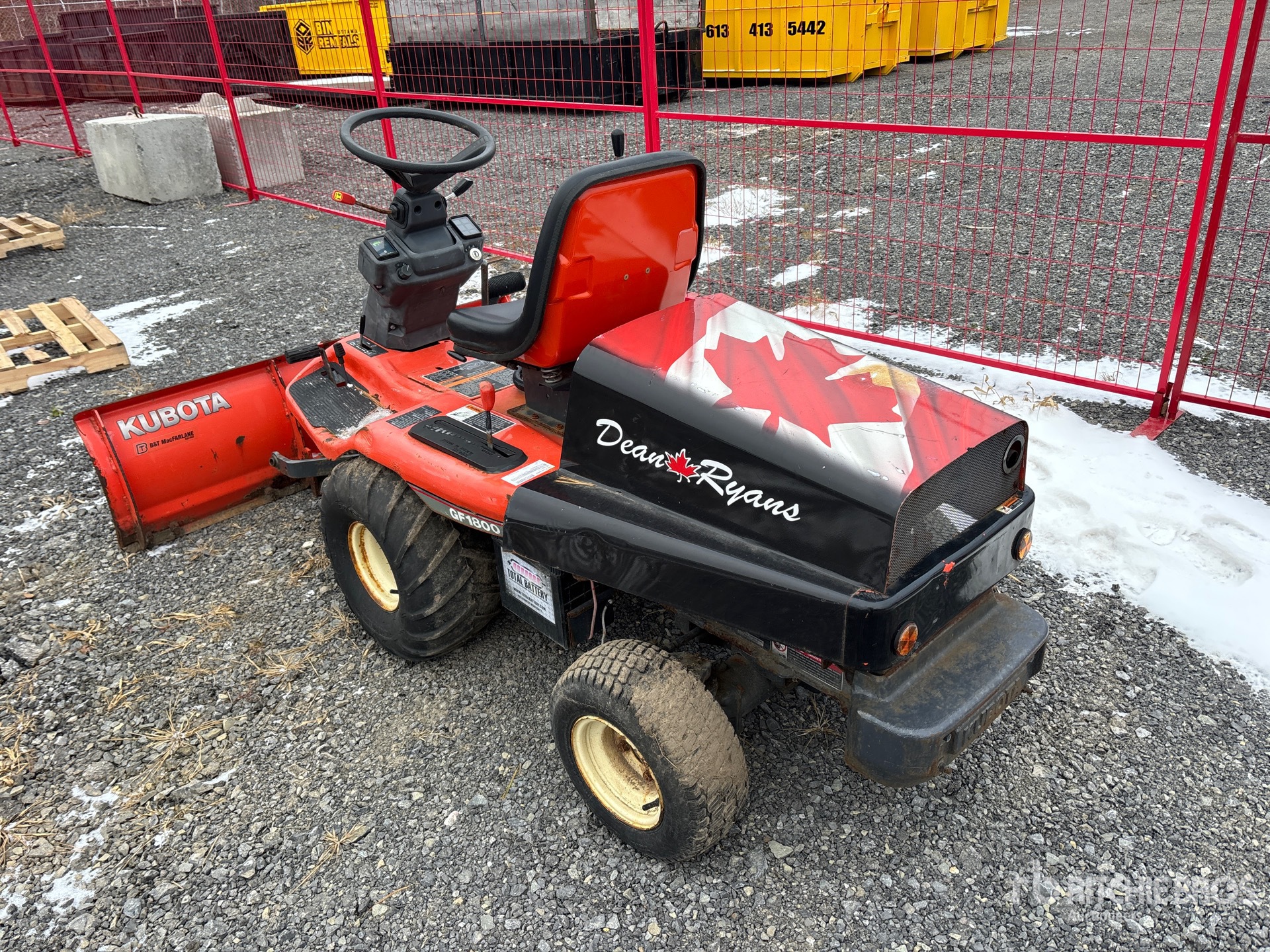 General Appearance with Foto, angolo posteriore sinistro