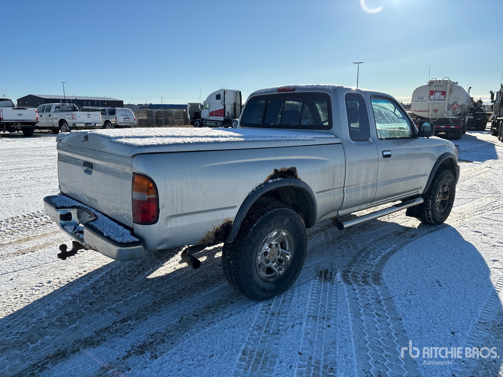 General Appearance with Picture, Right Rear Corner