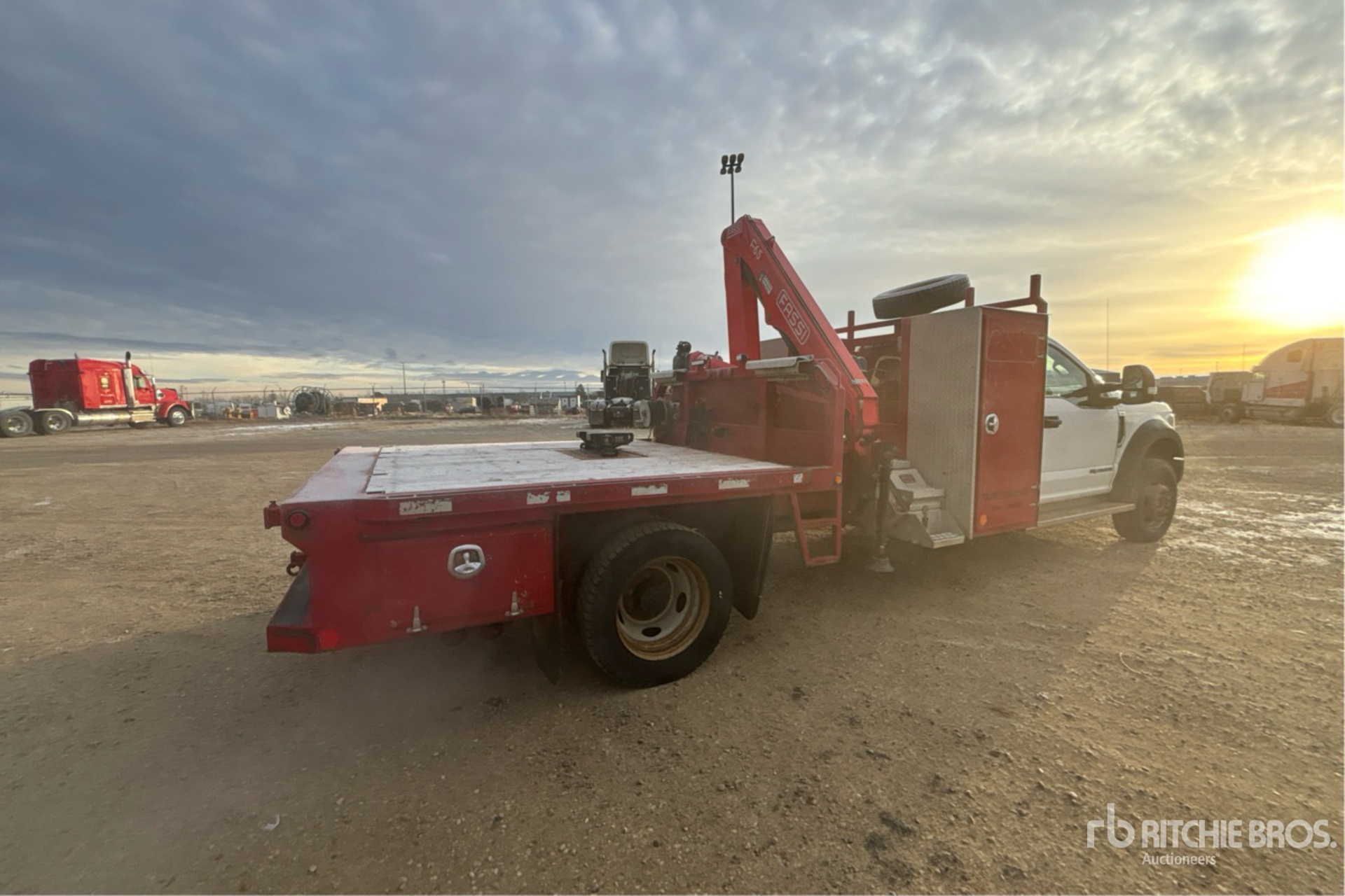 General Appearance with Picture, Right Rear Corner