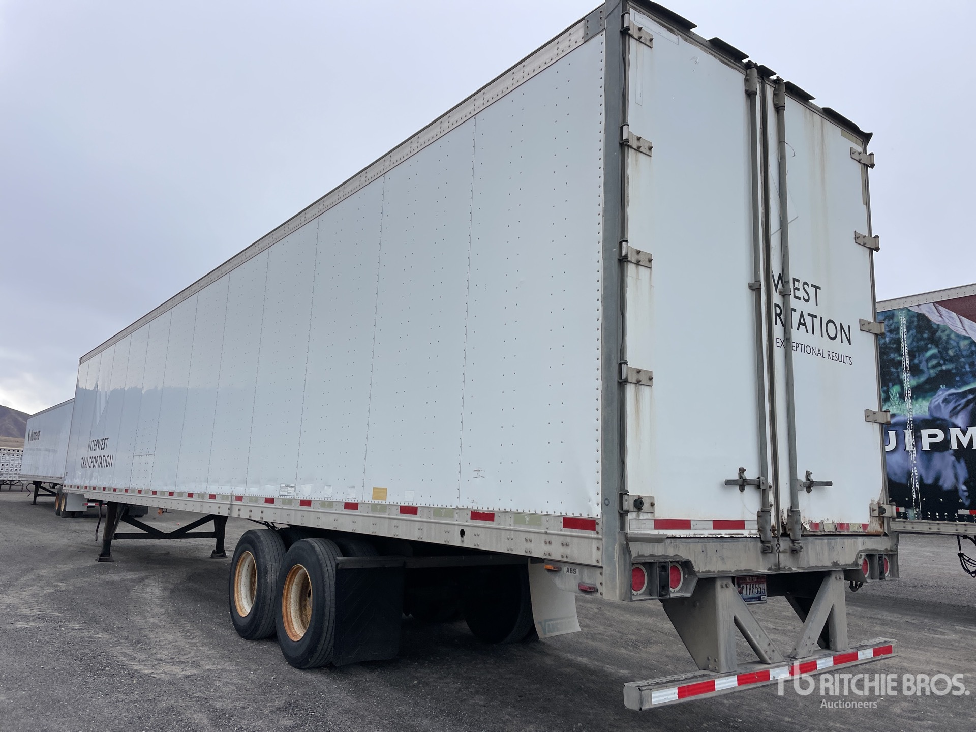 General Appearance with Foto, angolo posteriore sinistro