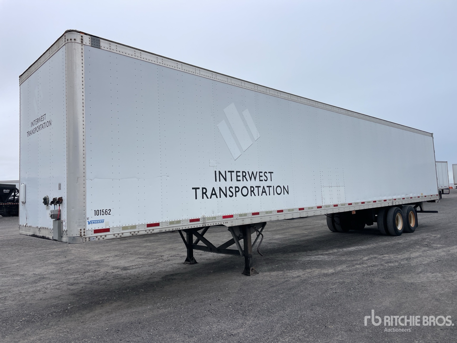 General Appearance with Foto, angolo anteriore sinistro