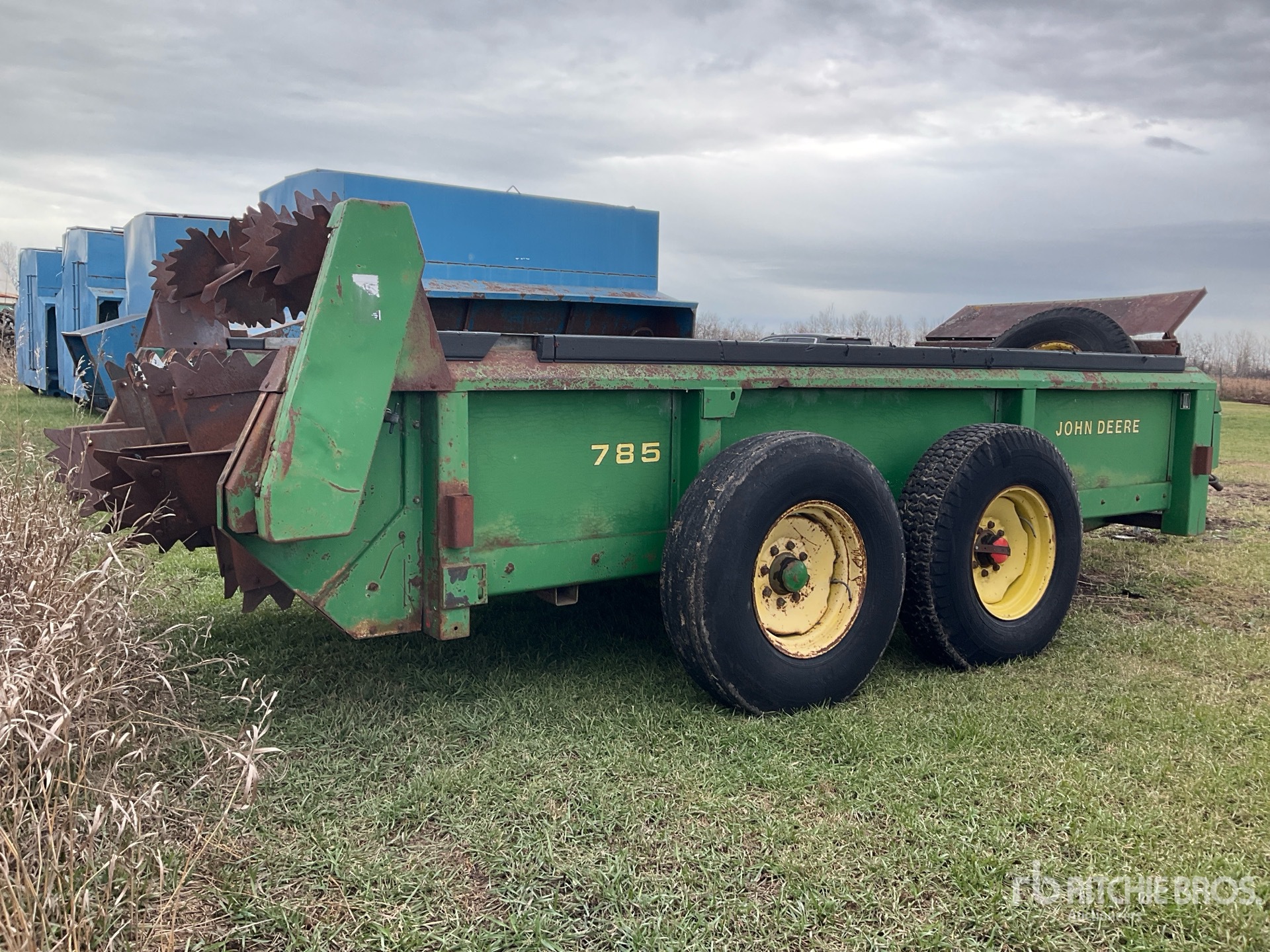 General Appearance with Picture, Right Rear Corner