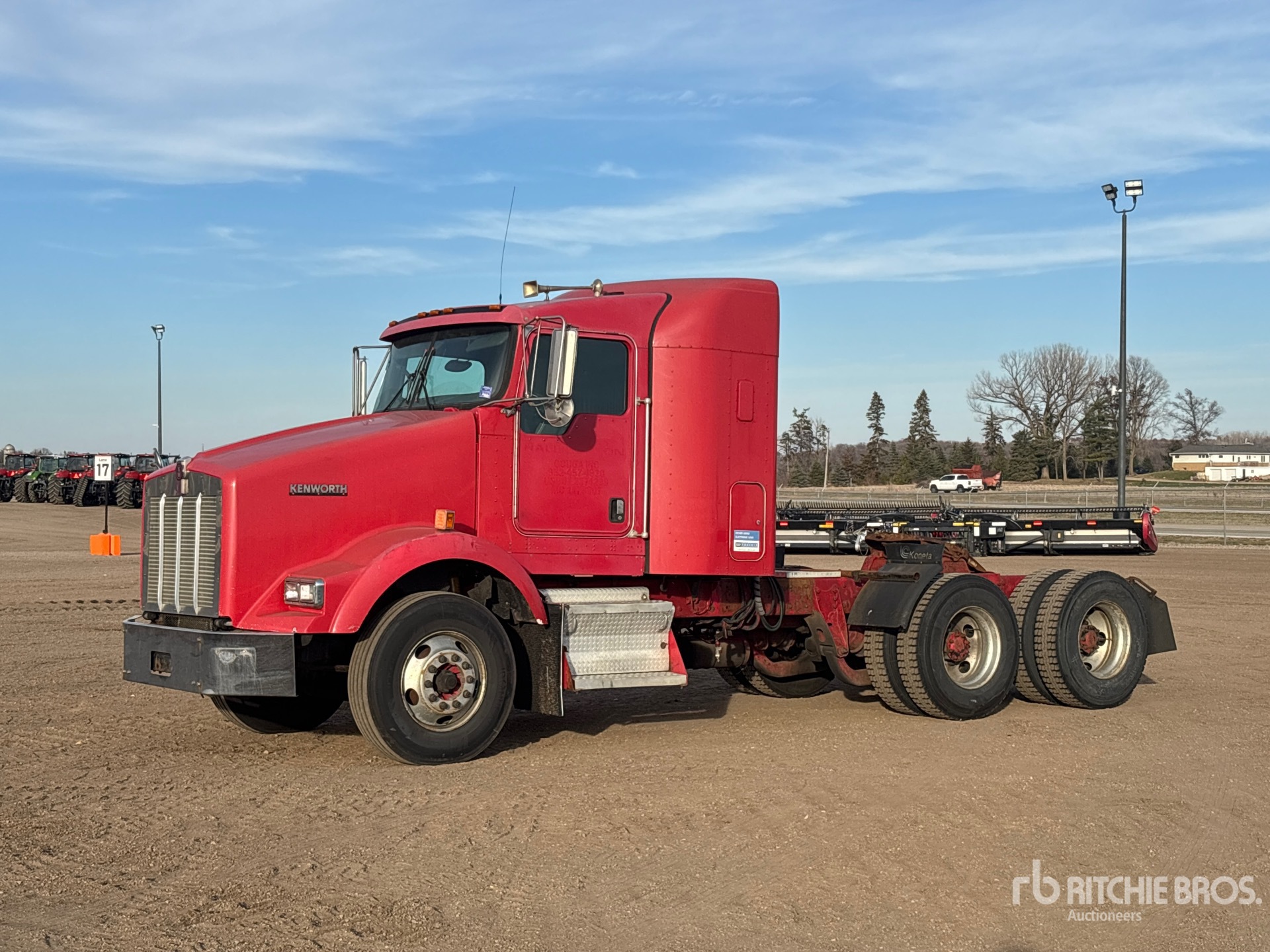 General Appearance with Foto, angolo anteriore sinistro