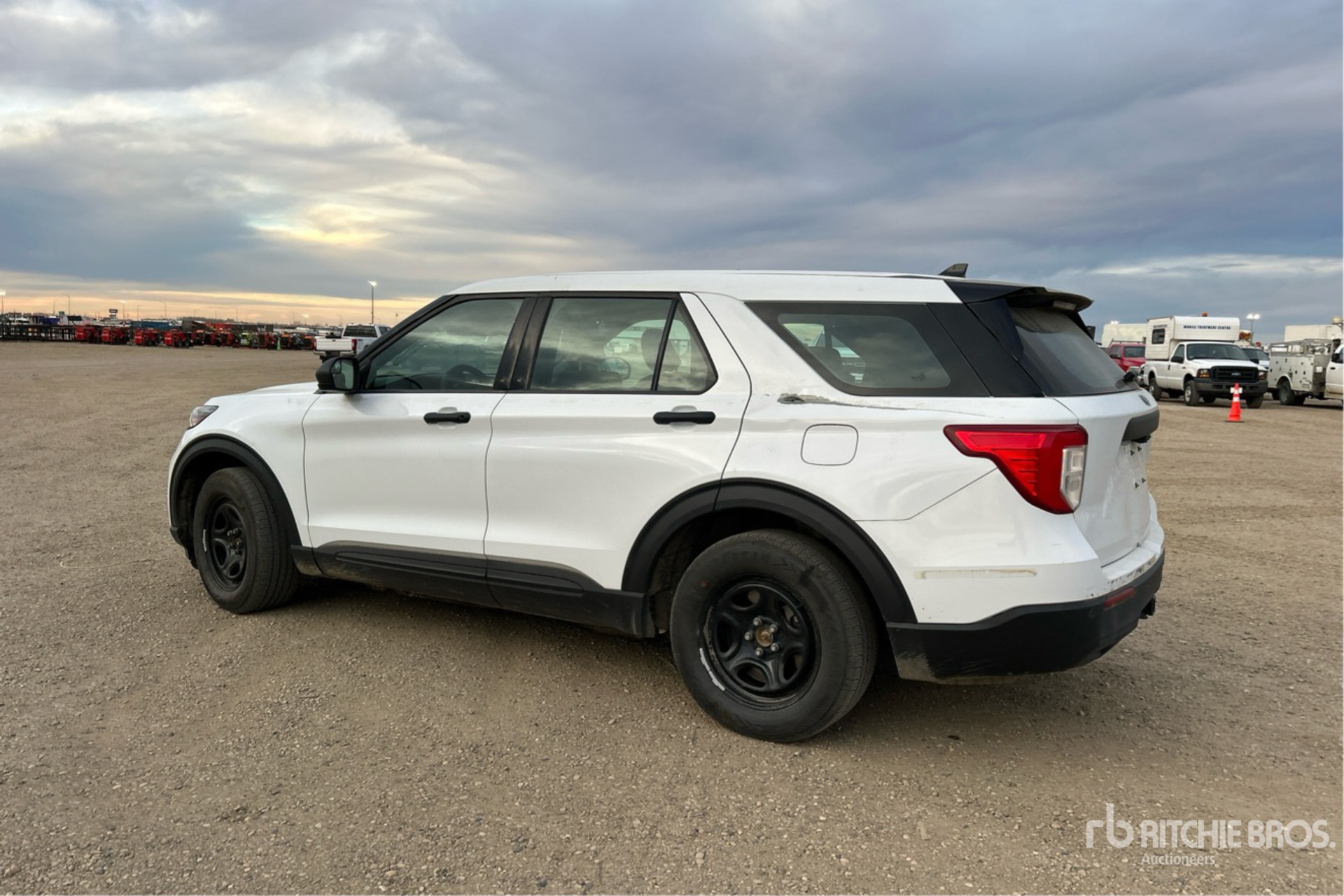 General Appearance with Picture, Left Rear Corner